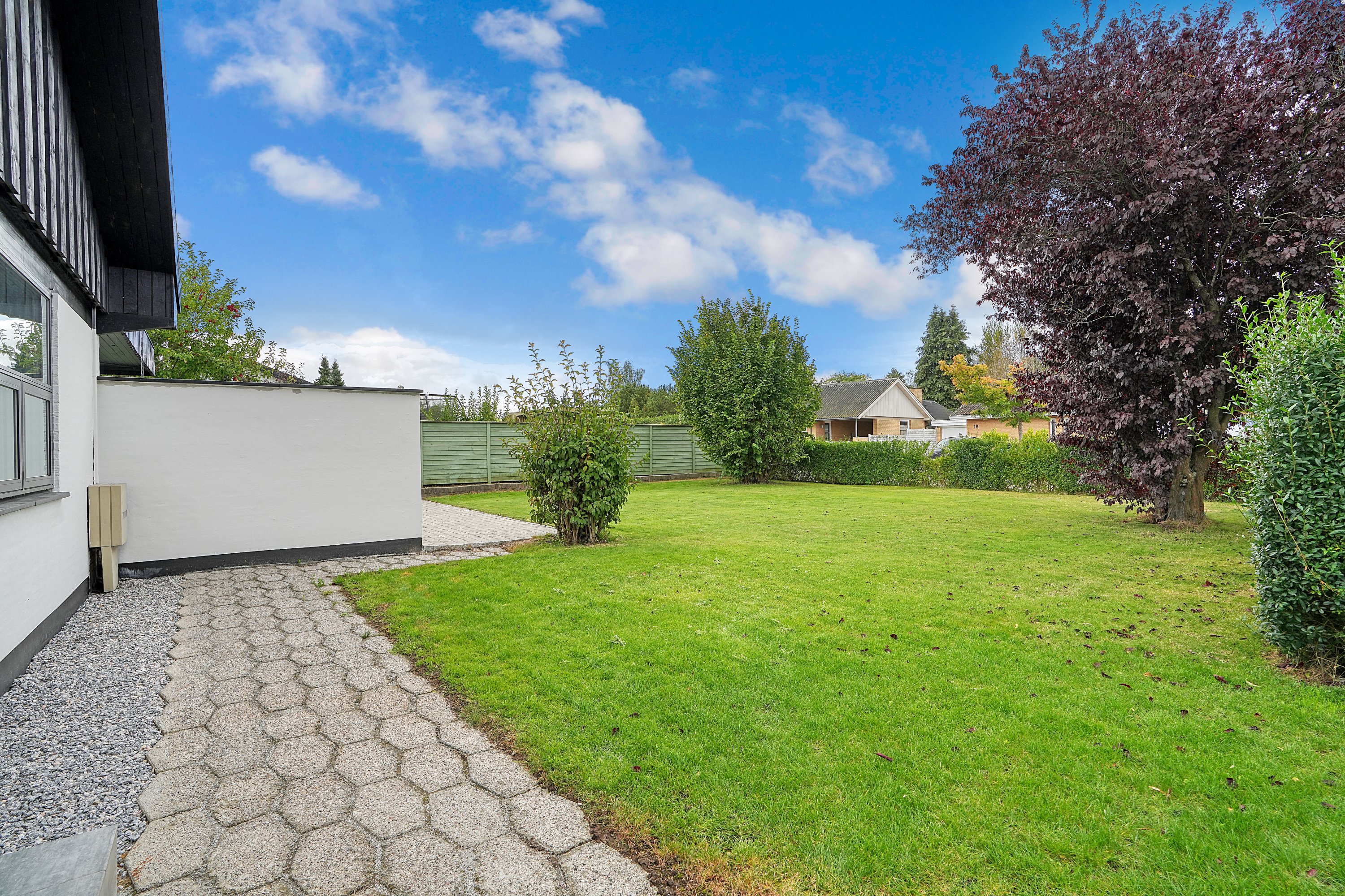 Fremhævet have billede i fuldskærmstilstand. Billede af Engvangsvej 19, Strøby Egede, 4600 Køge