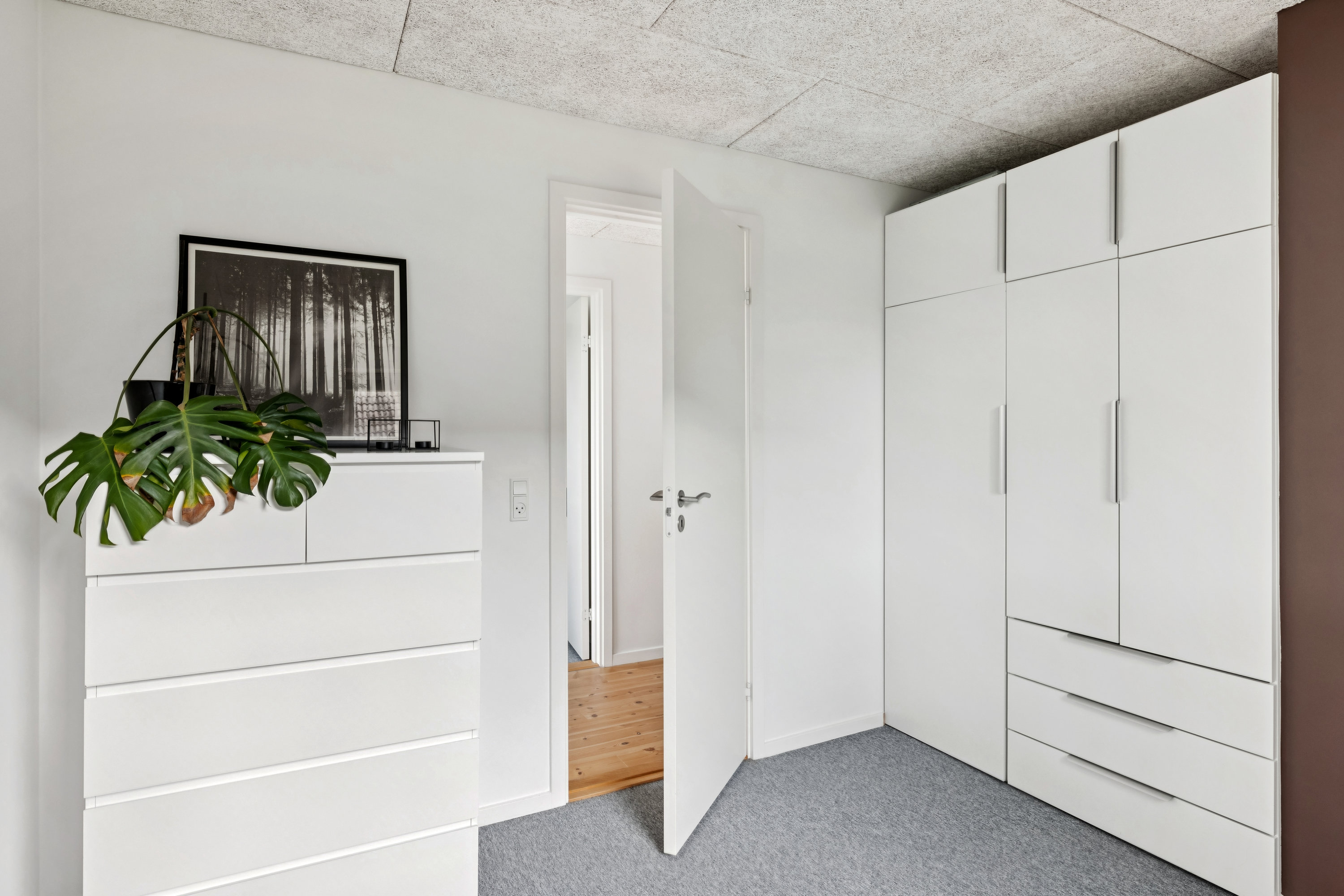 Fremhævet gang billede i fuldskærmstilstand. Billede af Enghegnet 13, 8500 Grenaa