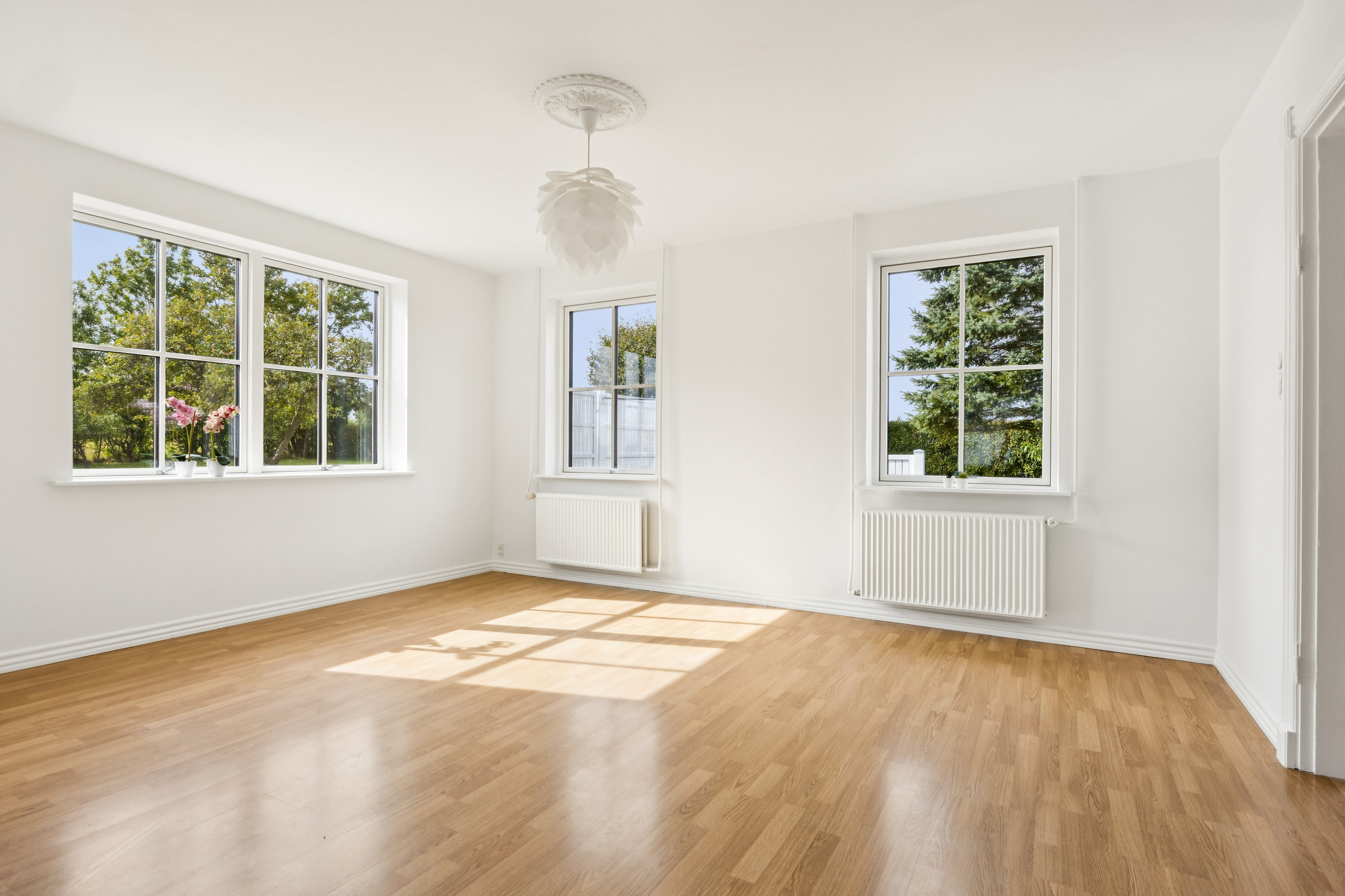 Fremhævet stue billede i fuldskærmstilstand. Billede af Ørslevunderskovvej 58, Ørslev U.Skoven, 4100 Ringsted