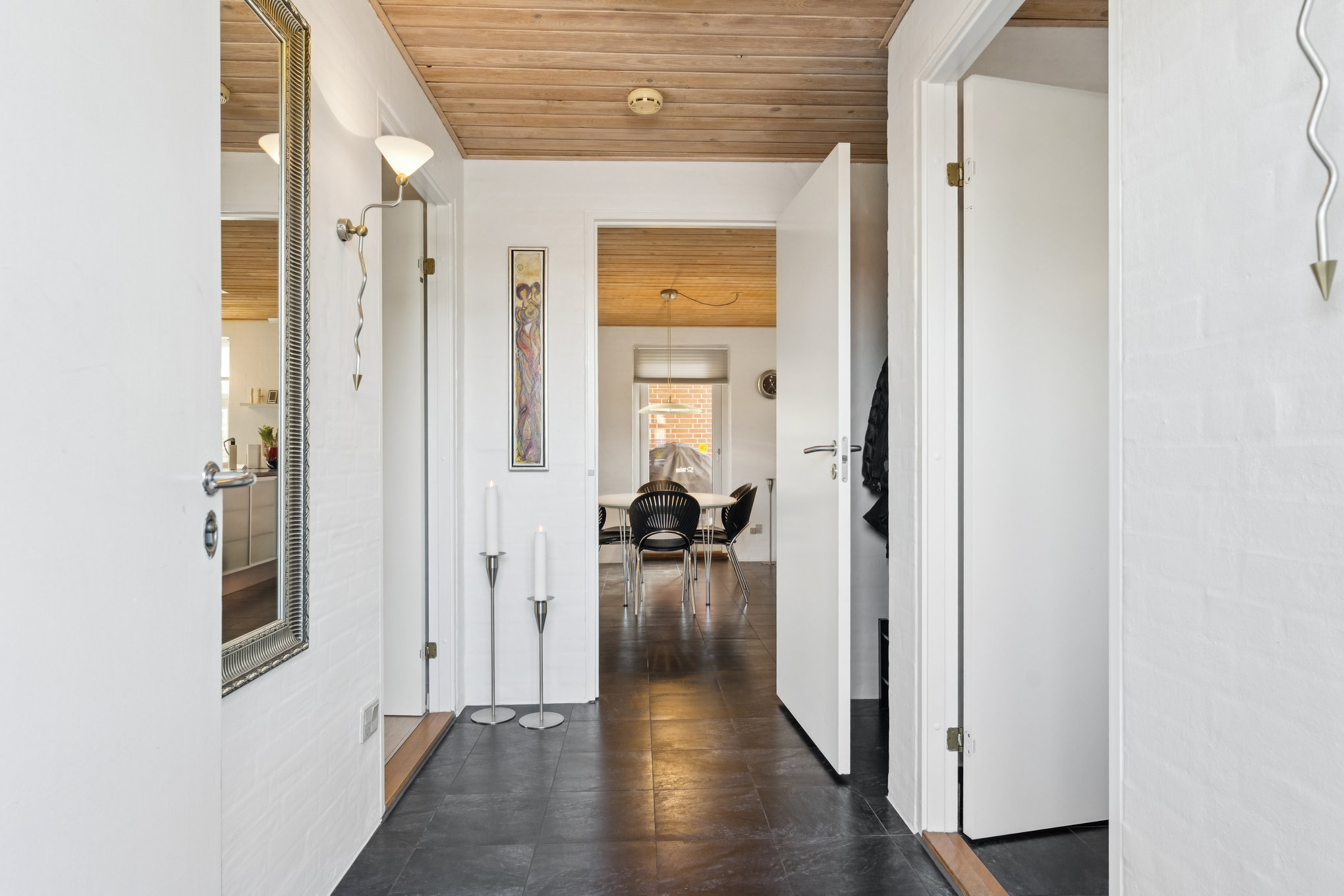 Fremhævet gang billede i fuldskærmstilstand. Billede af Høvejen 24, Vorup, 8940 Randers SV