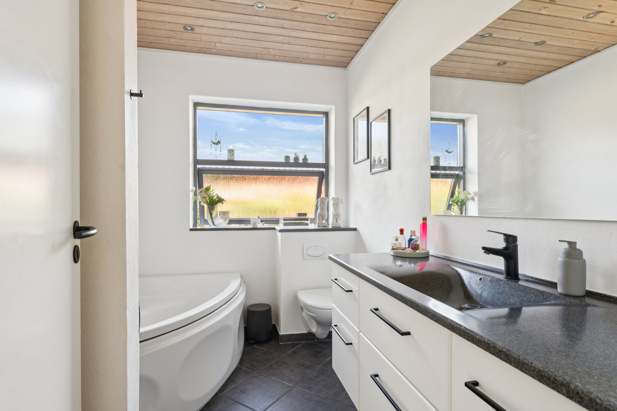 Fremhævet køkken billede i fuldskærmstilstand. Billede af Byleddet 3, 8920 Randers NV