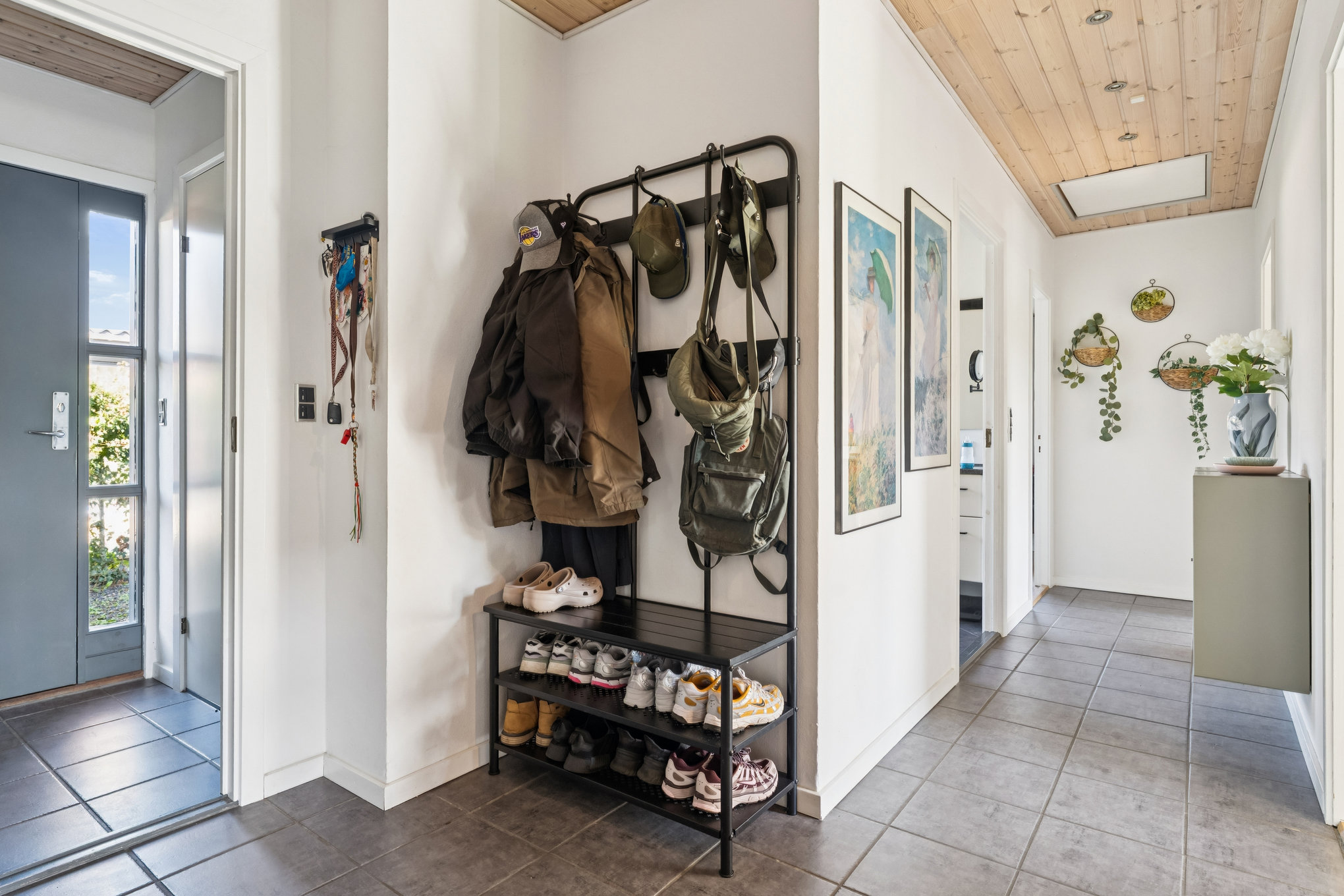 Fremhævet gang billede i fuldskærmstilstand. Billede af Byleddet 3, 8920 Randers NV