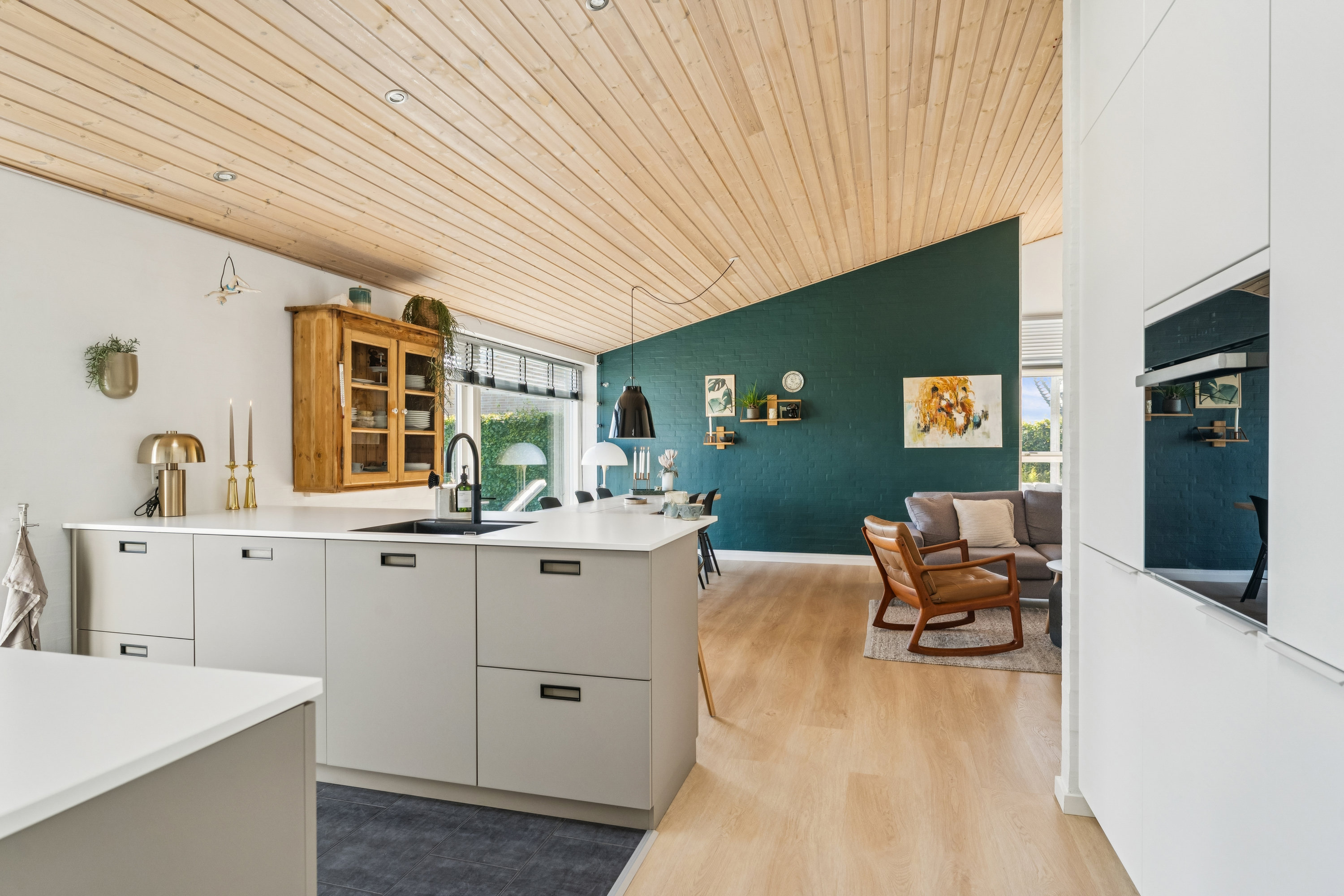 Fremhævet køkken billede i fuldskærmstilstand. Billede af Tusindfryddalen 9, Dronningborg, 8930 Randers NØ