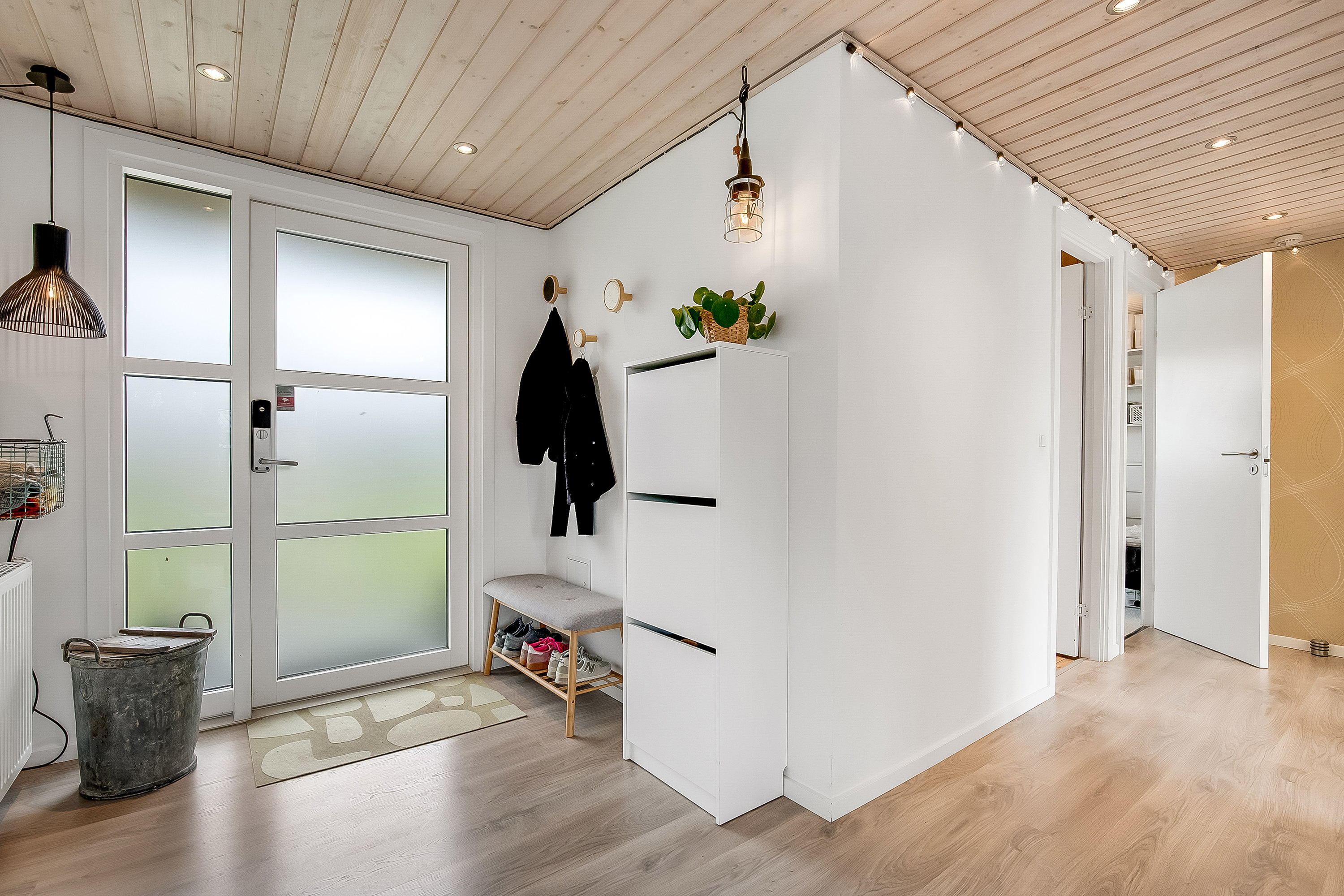 Fremhævet entré billede i fuldskærmstilstand. Billede af Toftevej 6, 6051 Almind