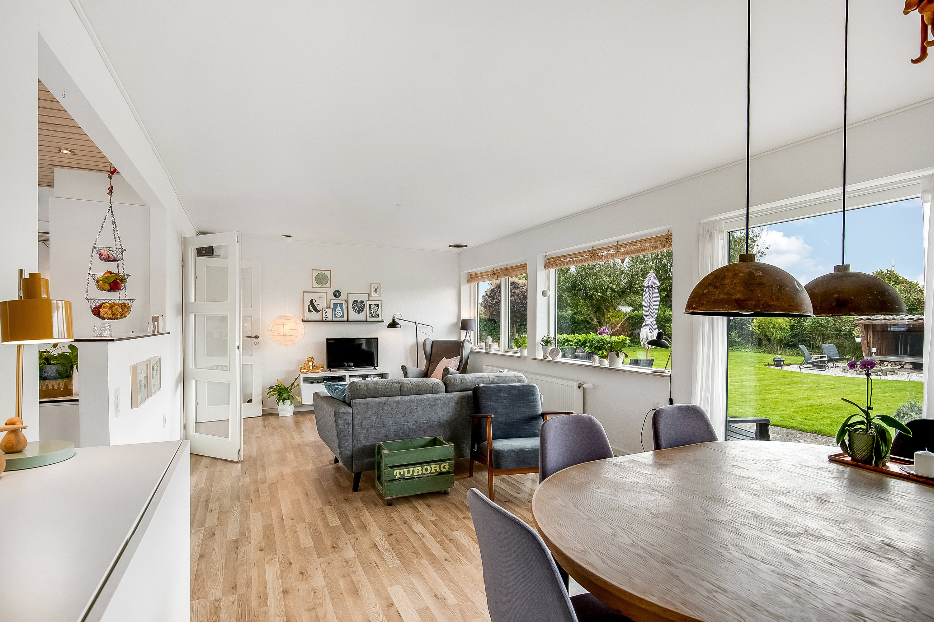 Fremhævet stue billede i fuldskærmstilstand. Billede af Toftevej 6, 6051 Almind