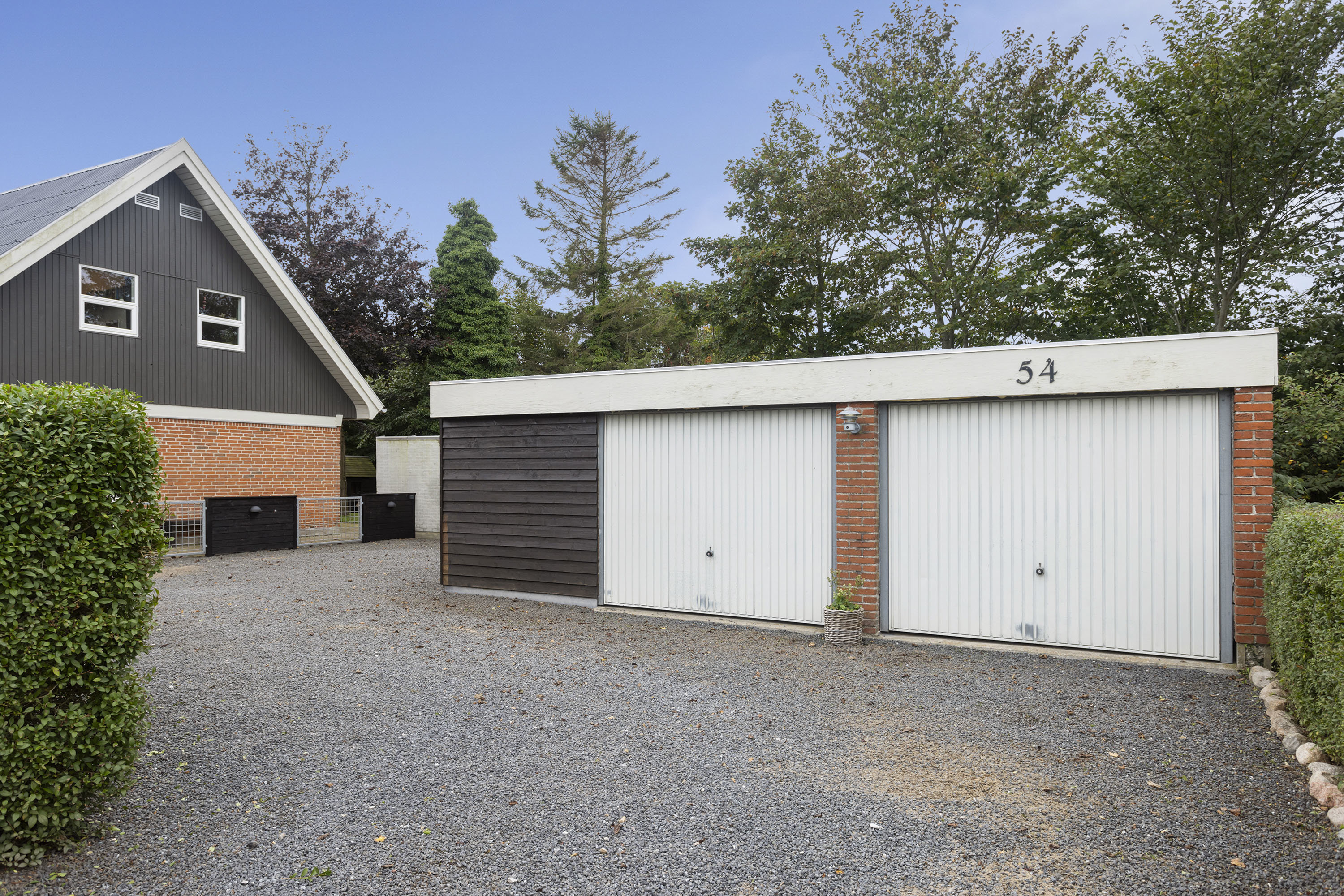 Miniaturebillede 2: facade. Billede af Slagterivej 54, 9300 Sæby