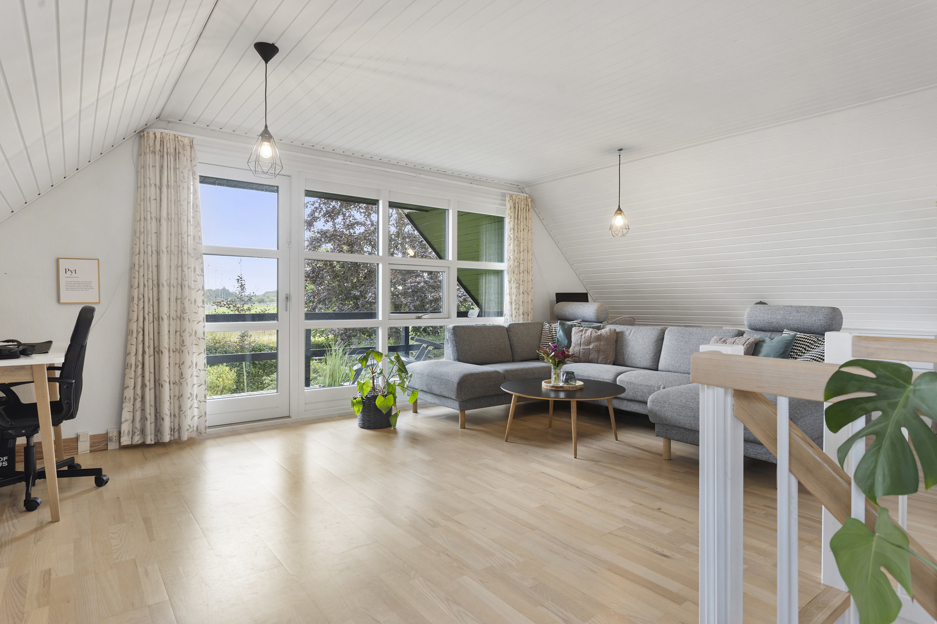 Fremhævet stue billede i fuldskærmstilstand. Billede af Slagterivej 54, 9300 Sæby