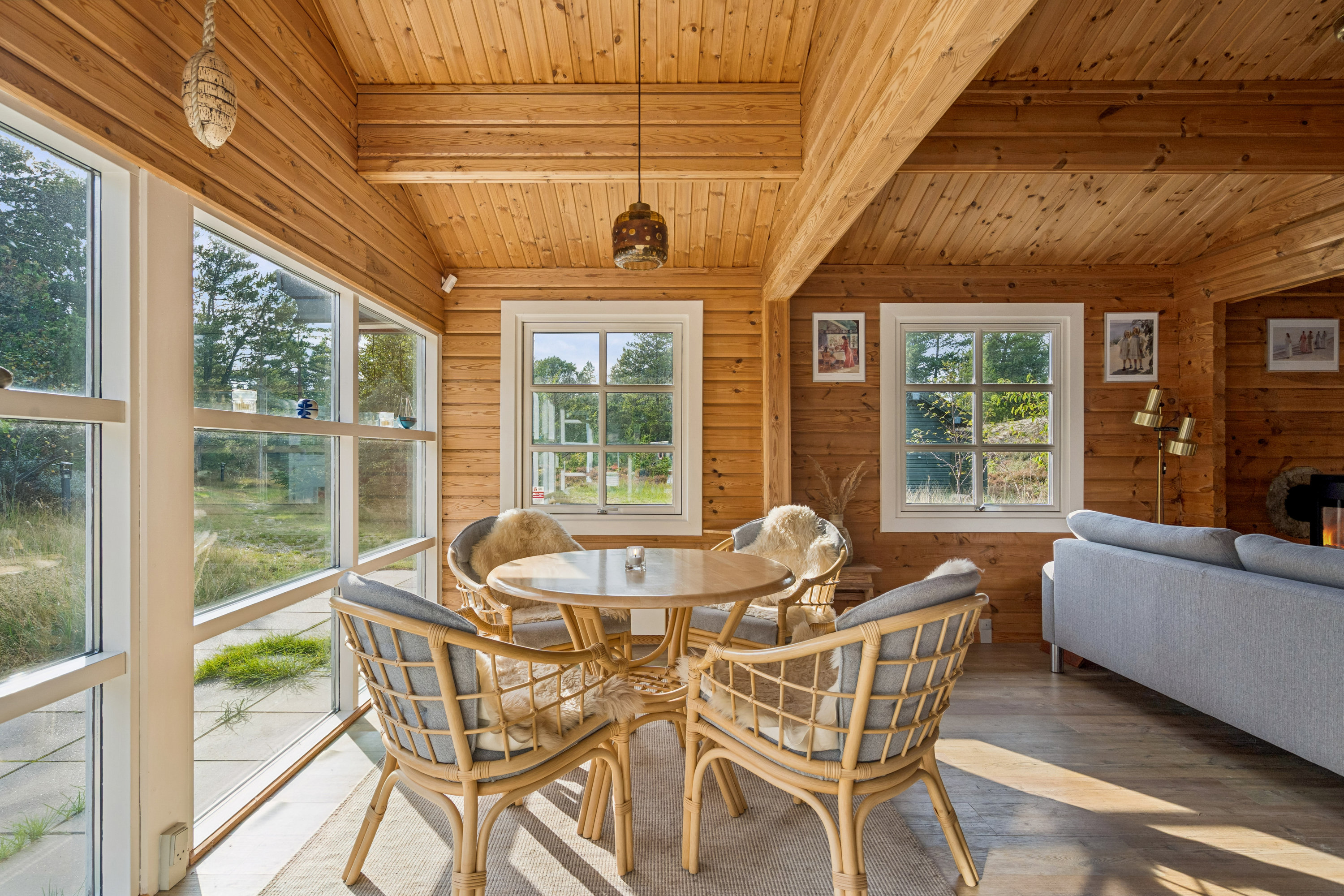 Fremhævet stue billede i fuldskærmstilstand. Billede af Hyttevej 17, Hulsig, 9990 Skagen