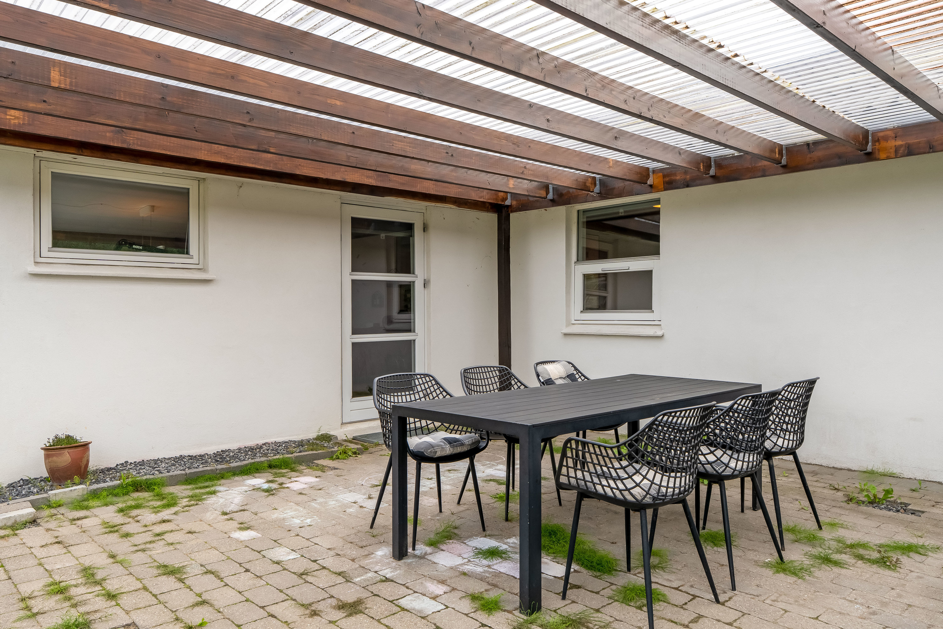 Fremhævet terrasse billede i fuldskærmstilstand. Billede af Bøgebakkevej 1, Alsønderup, 3400 Hillerød