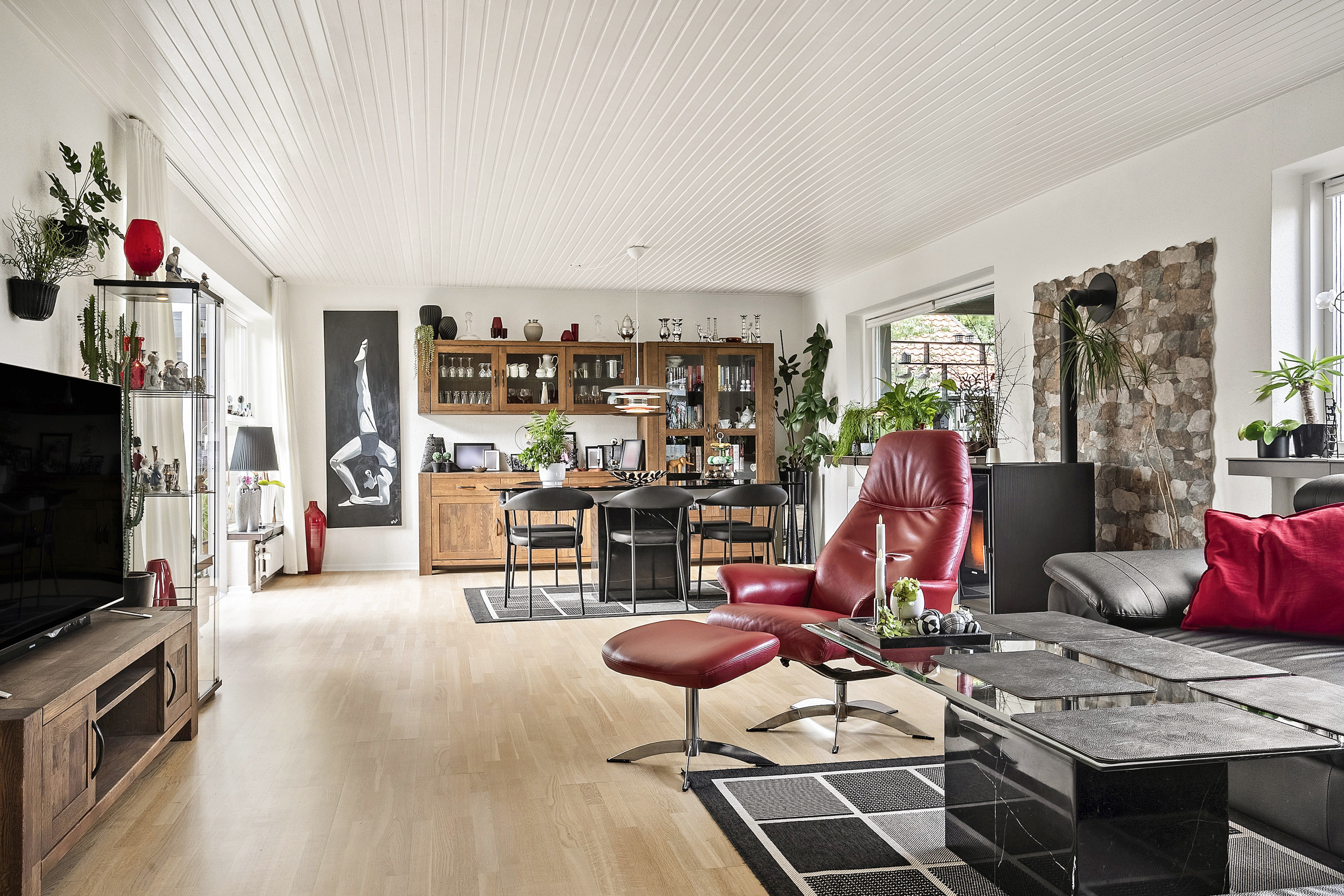 Fremhævet stue billede i fuldskærmstilstand. Billede af Sundparken 11, Aarøsund, 6100 Haderslev