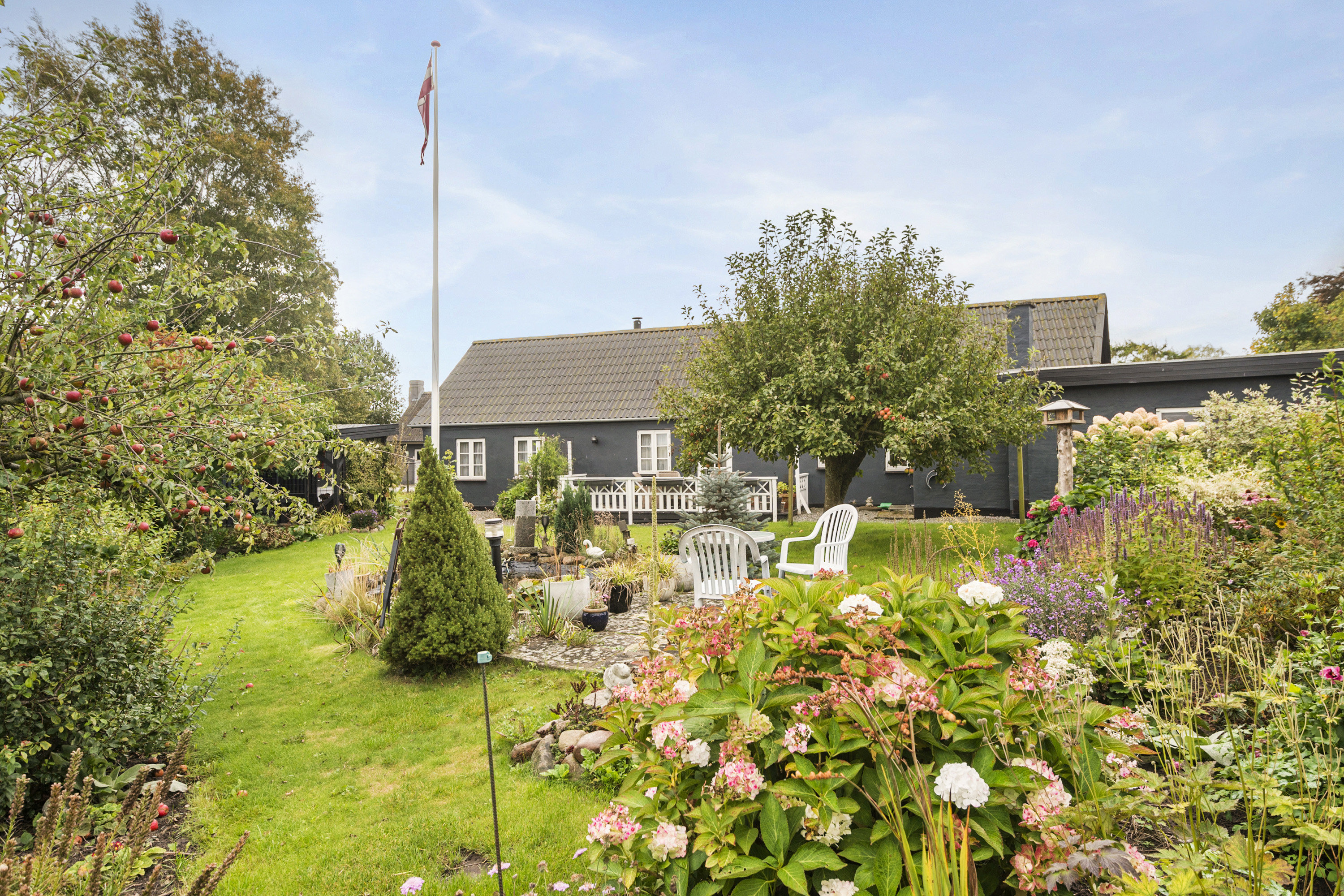 Miniaturebillede 2: ejendommen. Billede af Blichersvej 20, Over Randlev, 8300 Odder