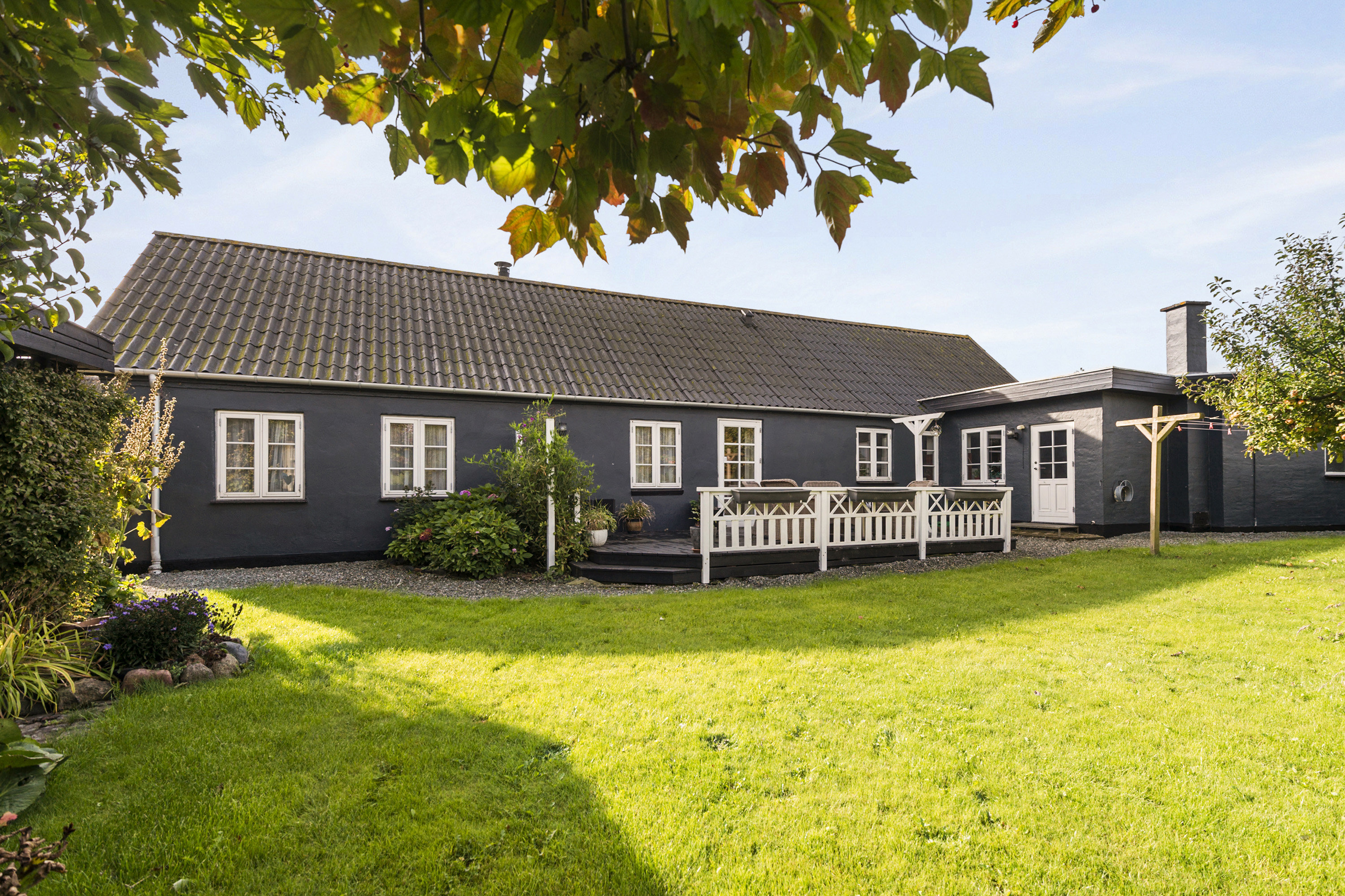 Miniaturebillede 1: ejendommen. Billede af Blichersvej 20, Over Randlev, 8300 Odder