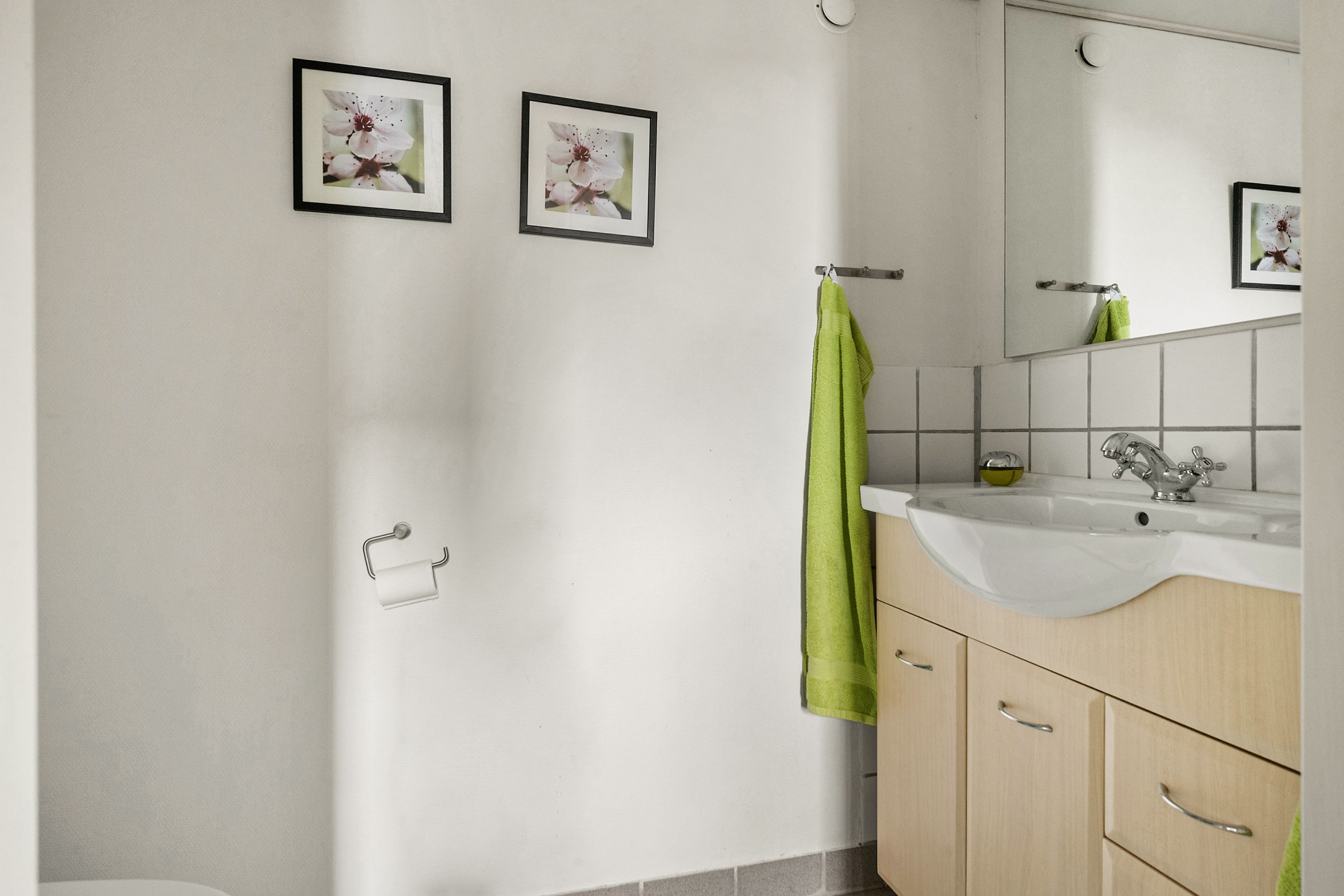 Fremhævet toilet billede i fuldskærmstilstand. Billede af Blichersvej 20, Over Randlev, 8300 Odder