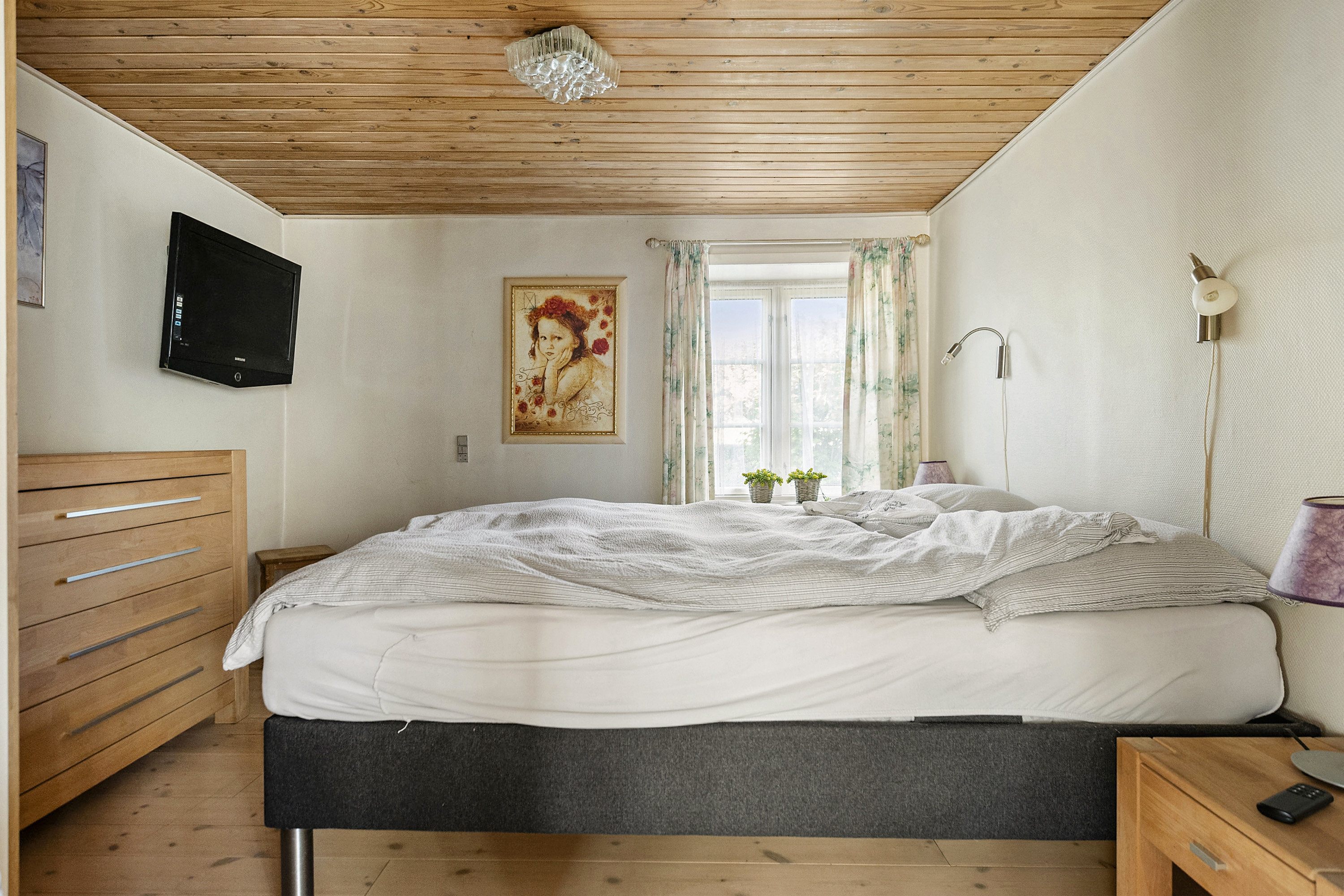 Fremhævet soveværelse billede i fuldskærmstilstand. Billede af Blichersvej 20, Over Randlev, 8300 Odder