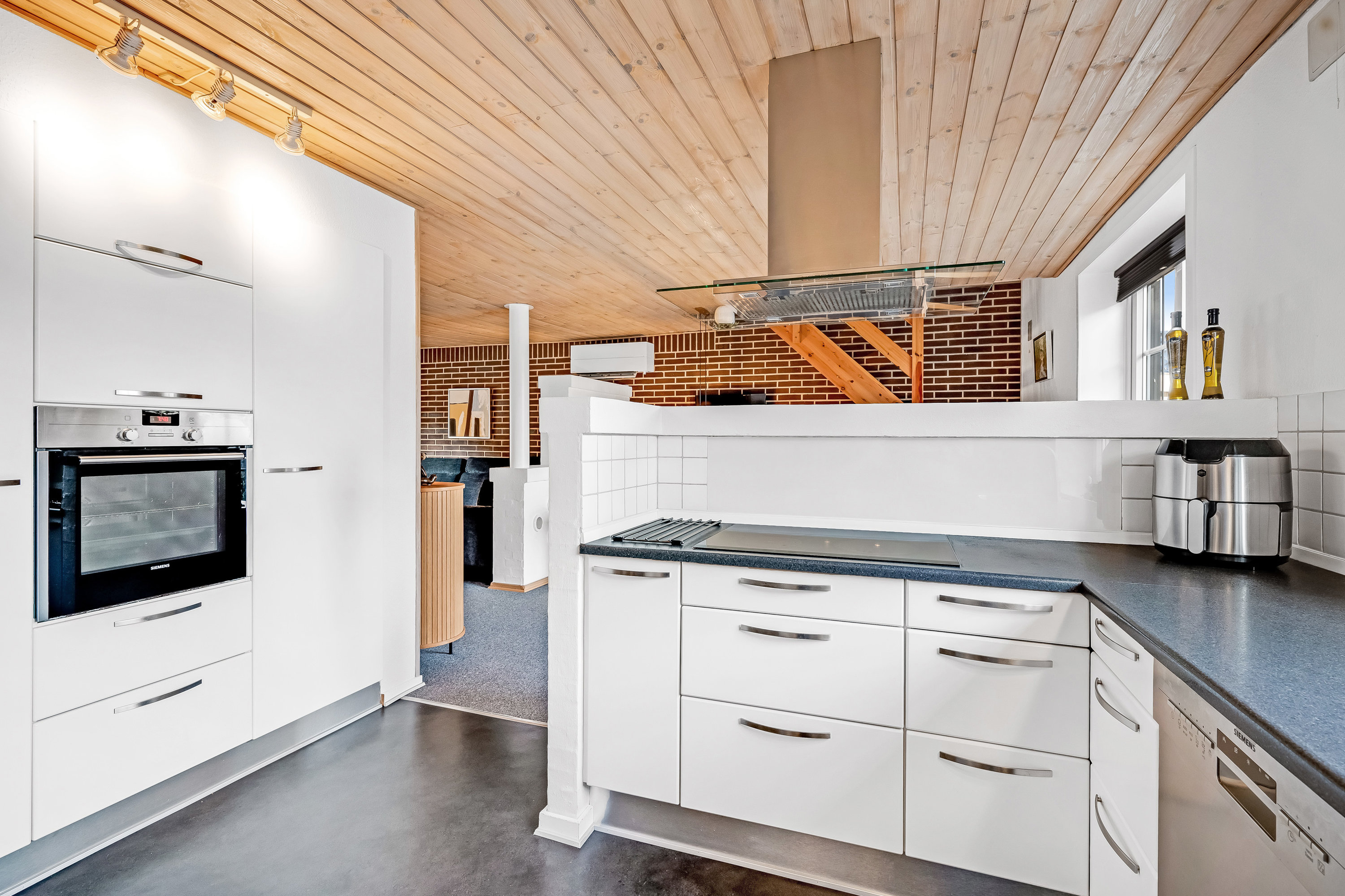 Fremhævet køkkenalrum billede i fuldskærmstilstand. Billede af Langgade 17, Kvong, 6800 Varde