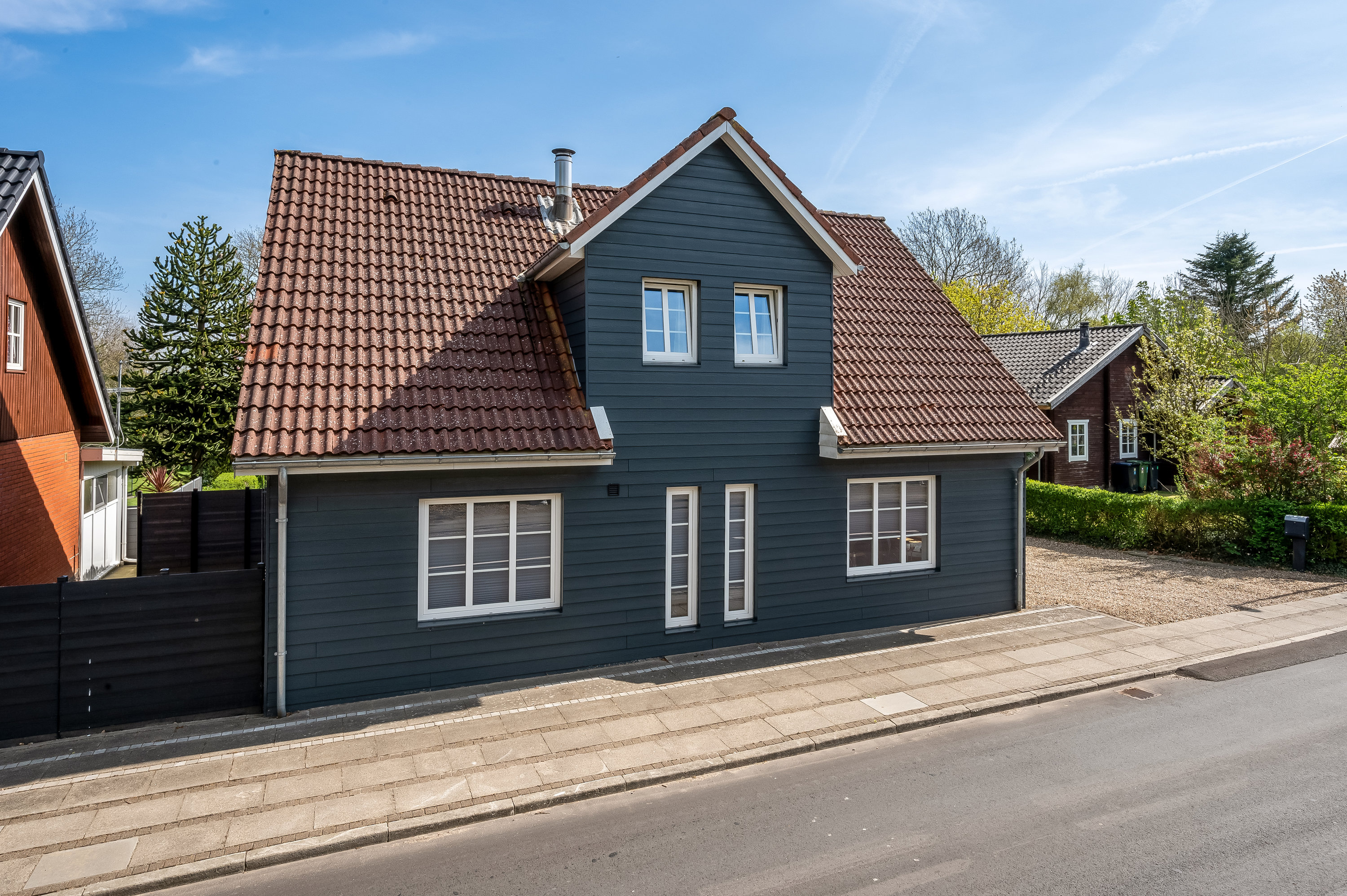 Fremhævet ejendommen billede i fuldskærmstilstand. Billede af Langgade 17, Kvong, 6800 Varde