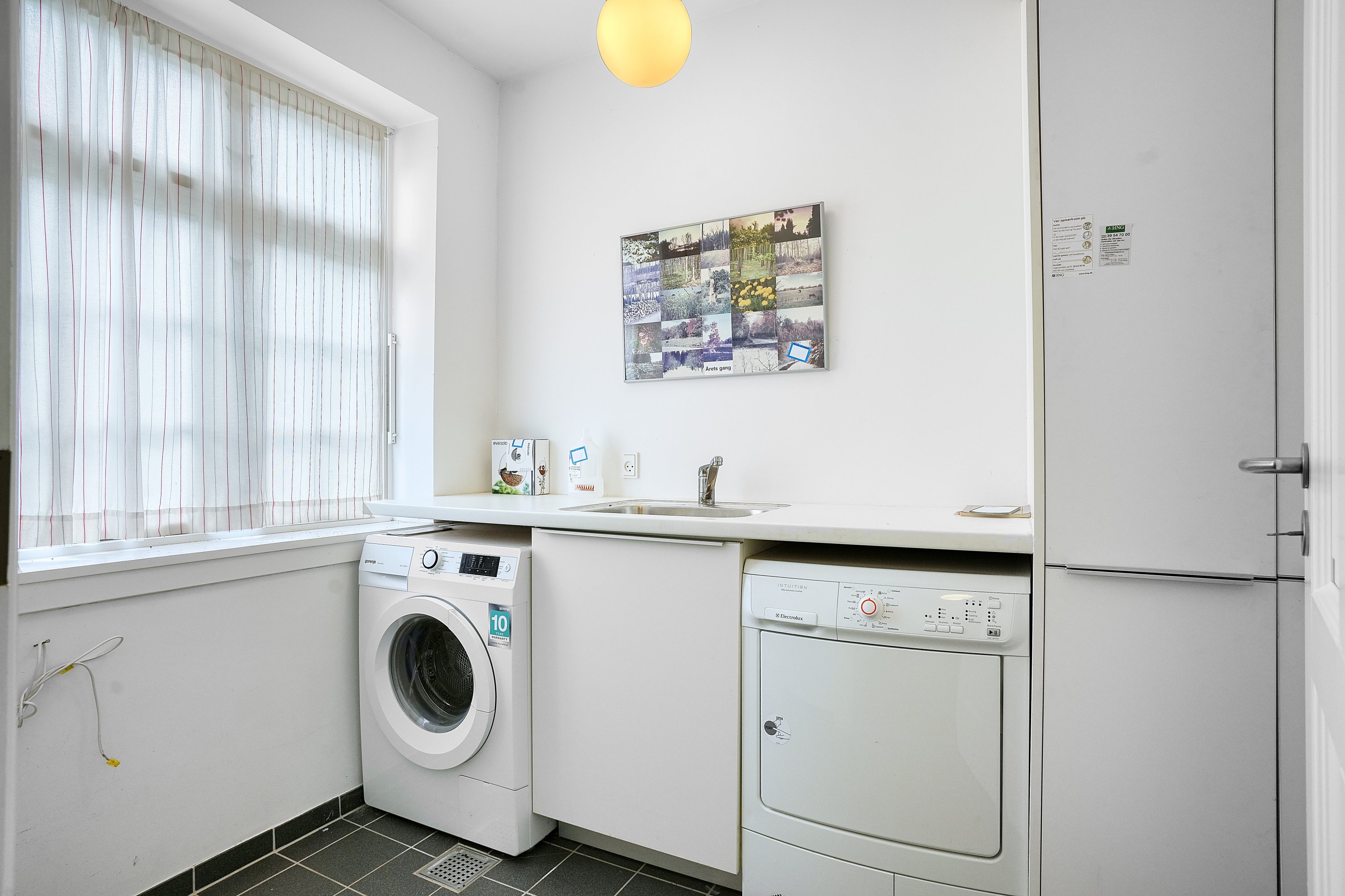 Fremhævet bryggers billede i fuldskærmstilstand. Billede af Lejrvej 73, Kirke Værløse, 3500 Værløse