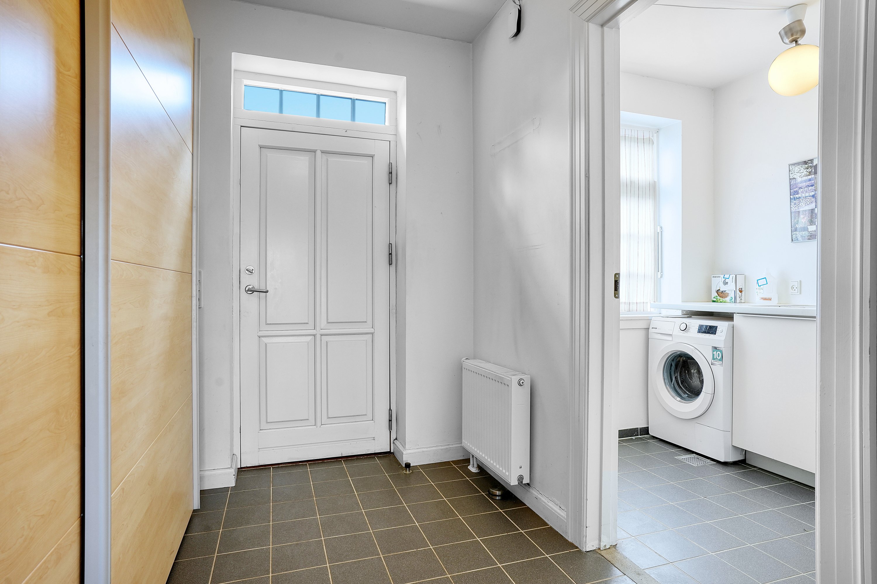 Fremhævet entré billede i fuldskærmstilstand. Billede af Lejrvej 73, Kirke Værløse, 3500 Værløse