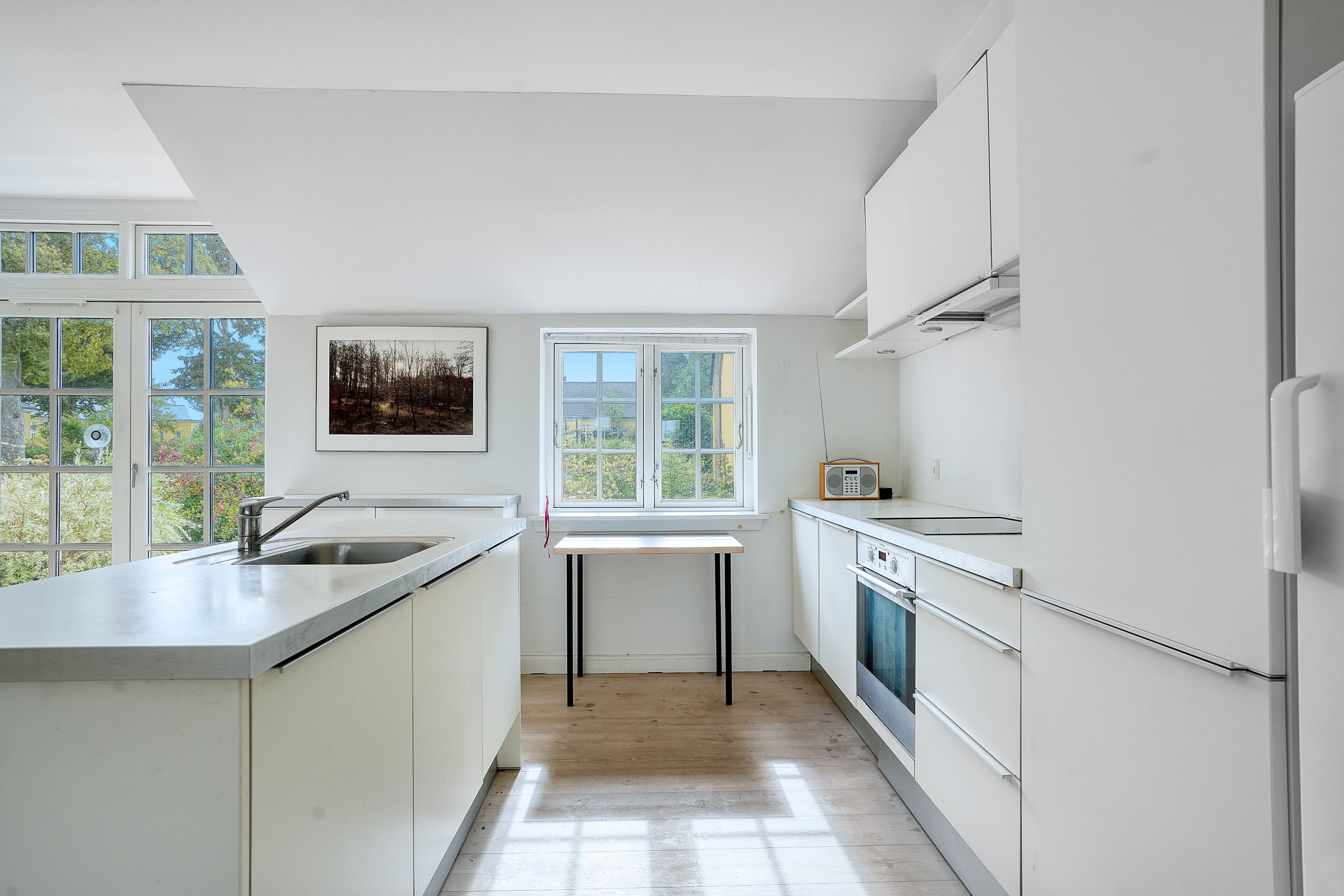 Fremhævet køkken billede i fuldskærmstilstand. Billede af Lejrvej 73, Kirke Værløse, 3500 Værløse