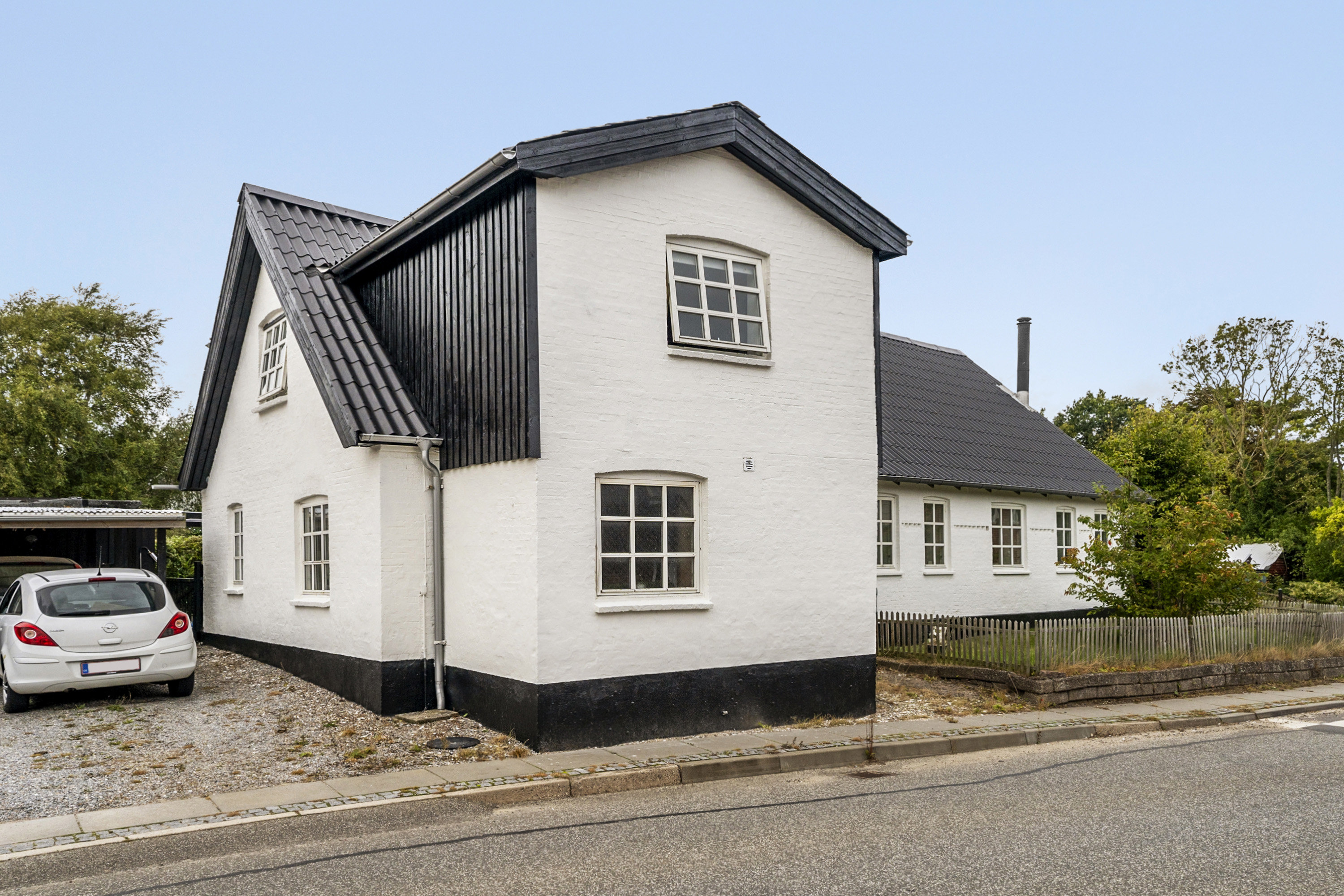 Miniaturebillede 2: ejendommen. Billede af Sønderbakken 2, Glud, 7130 Juelsminde