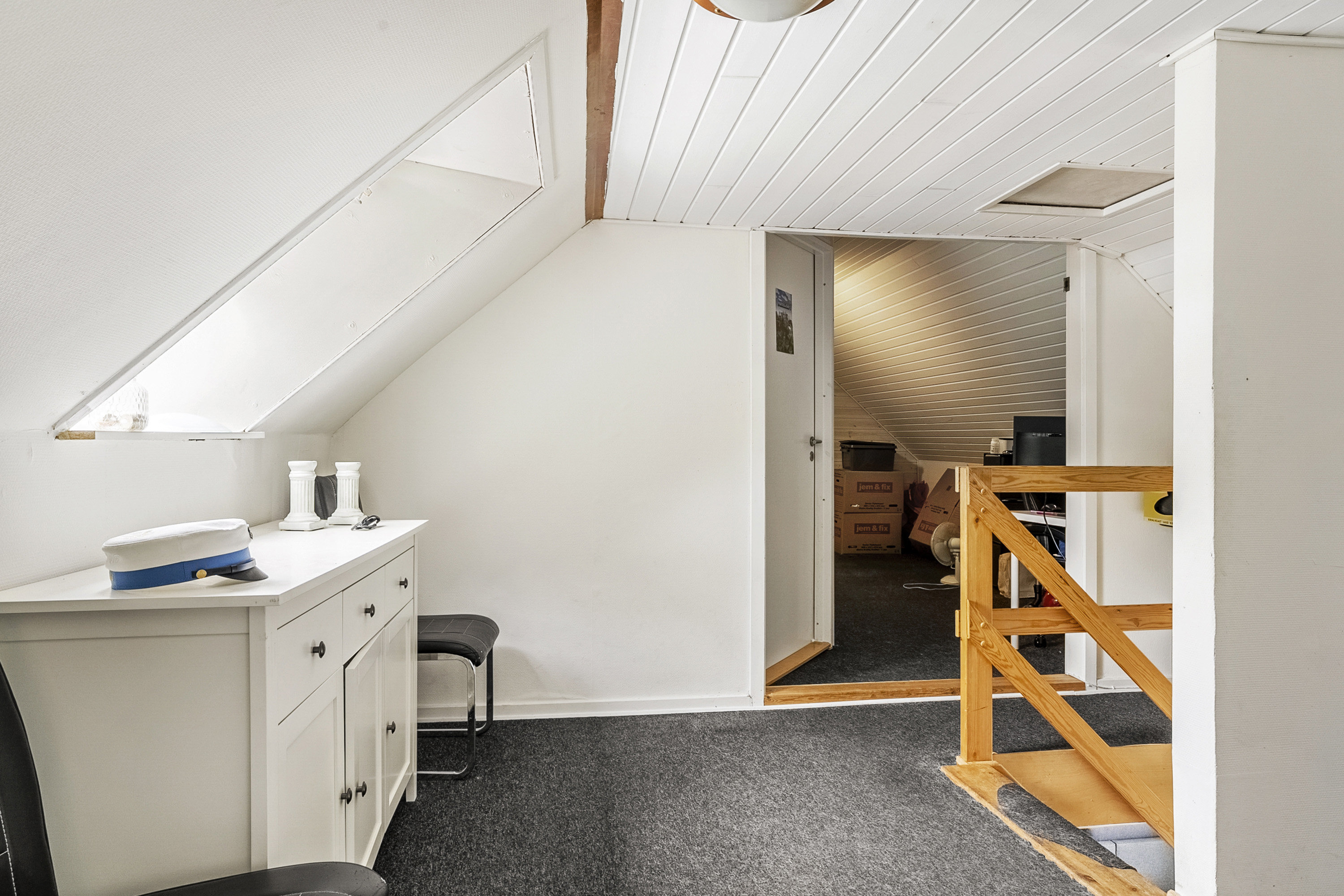 Fremhævet værelse billede i fuldskærmstilstand. Billede af Sønderbakken 2, Glud, 7130 Juelsminde