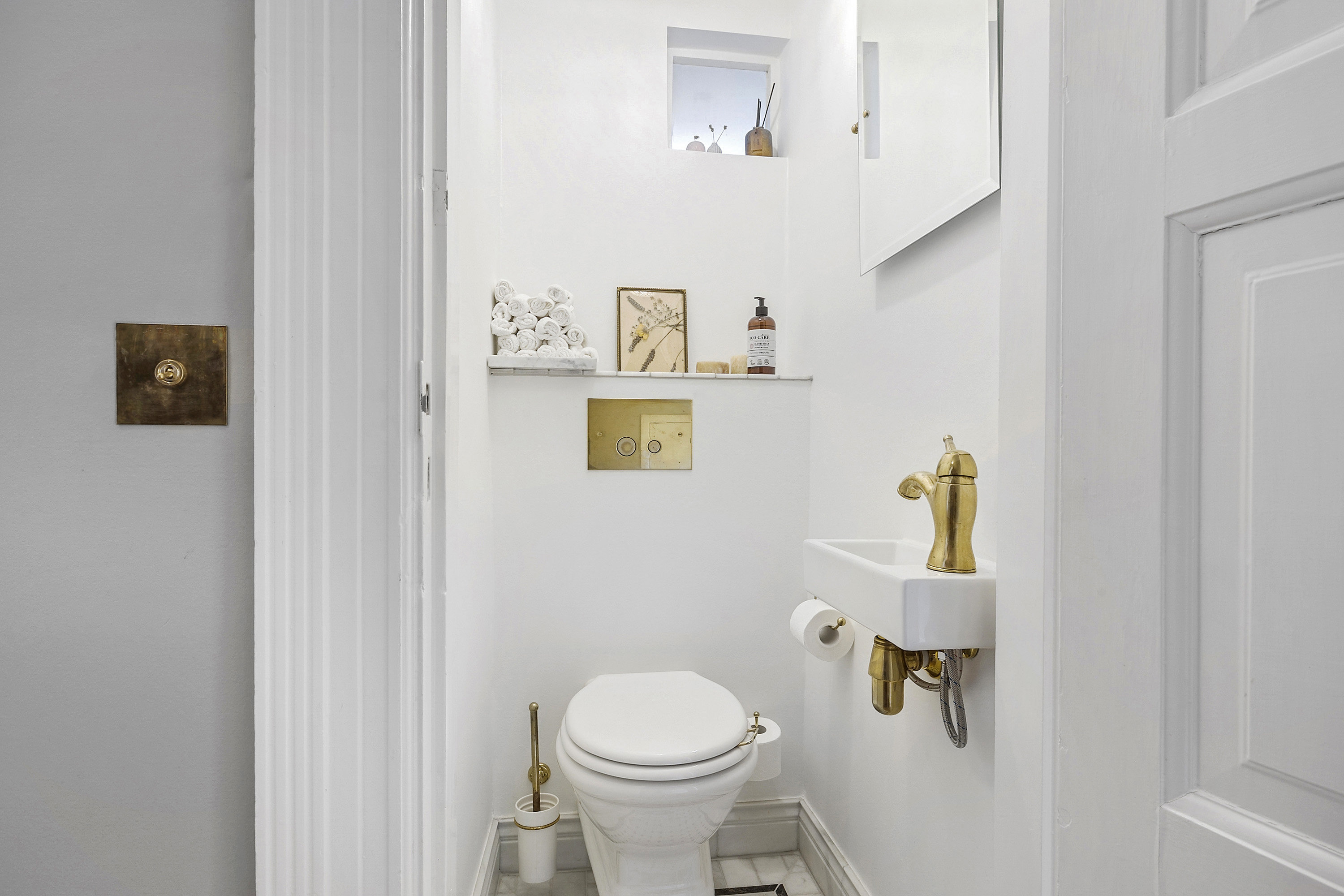 Fremhævet  billede i fuldskærmstilstand. Billede af Køsters Alle 12, 8900 Randers C