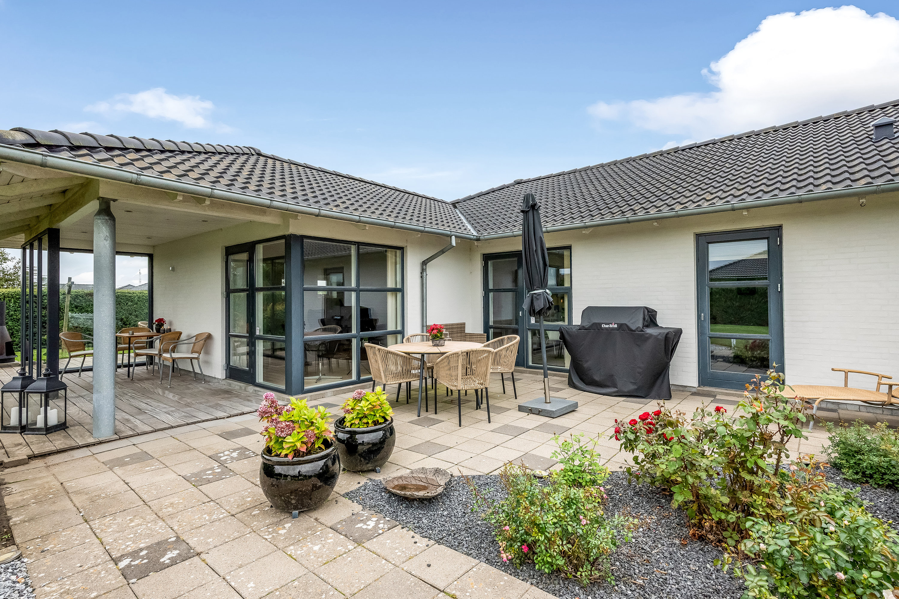 Miniaturebillede 1: terrasse. Billede af Højgårdsparken 55, 7560 Hjerm