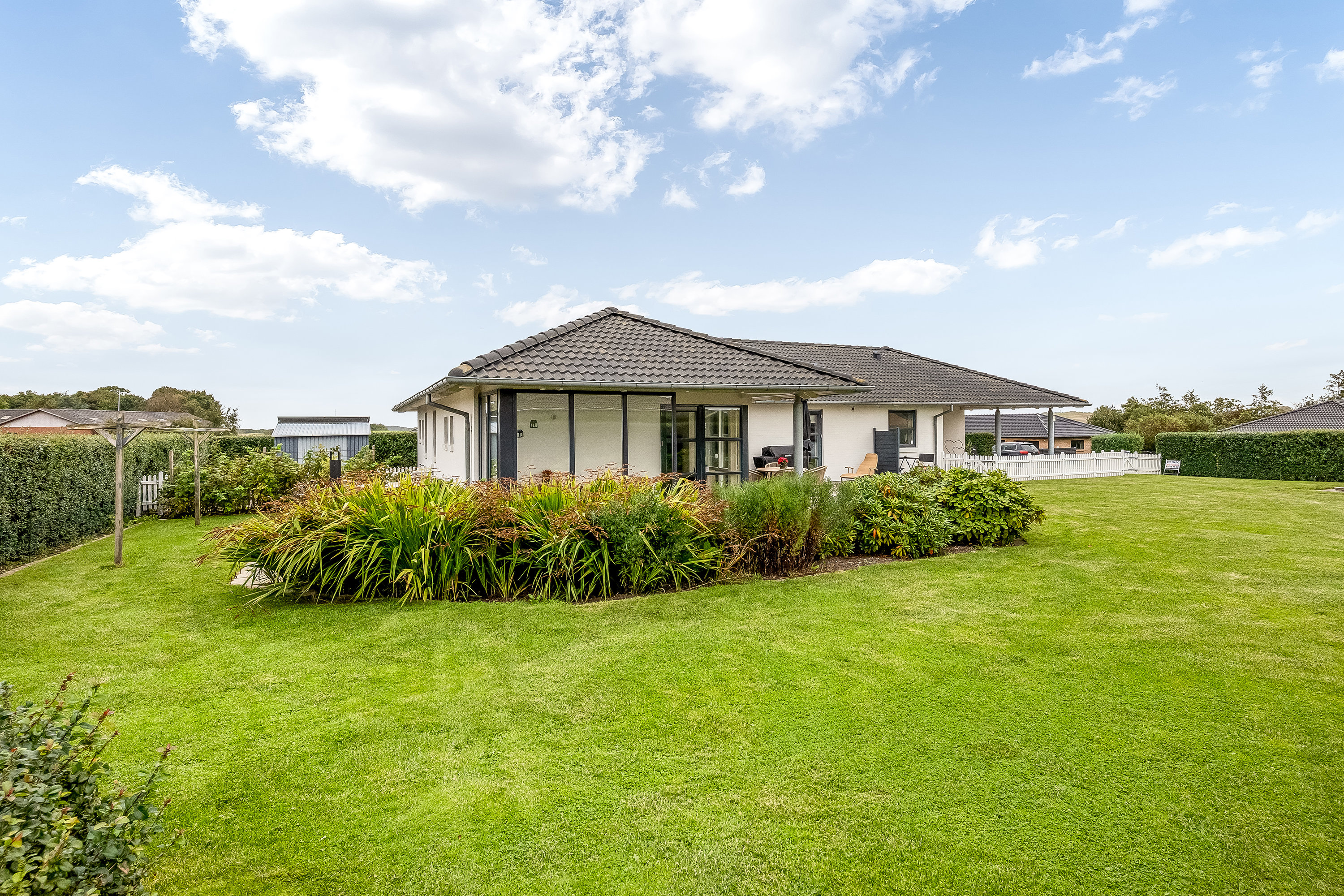 Fremhævet have billede i fuldskærmstilstand. Billede af Højgårdsparken 55, 7560 Hjerm