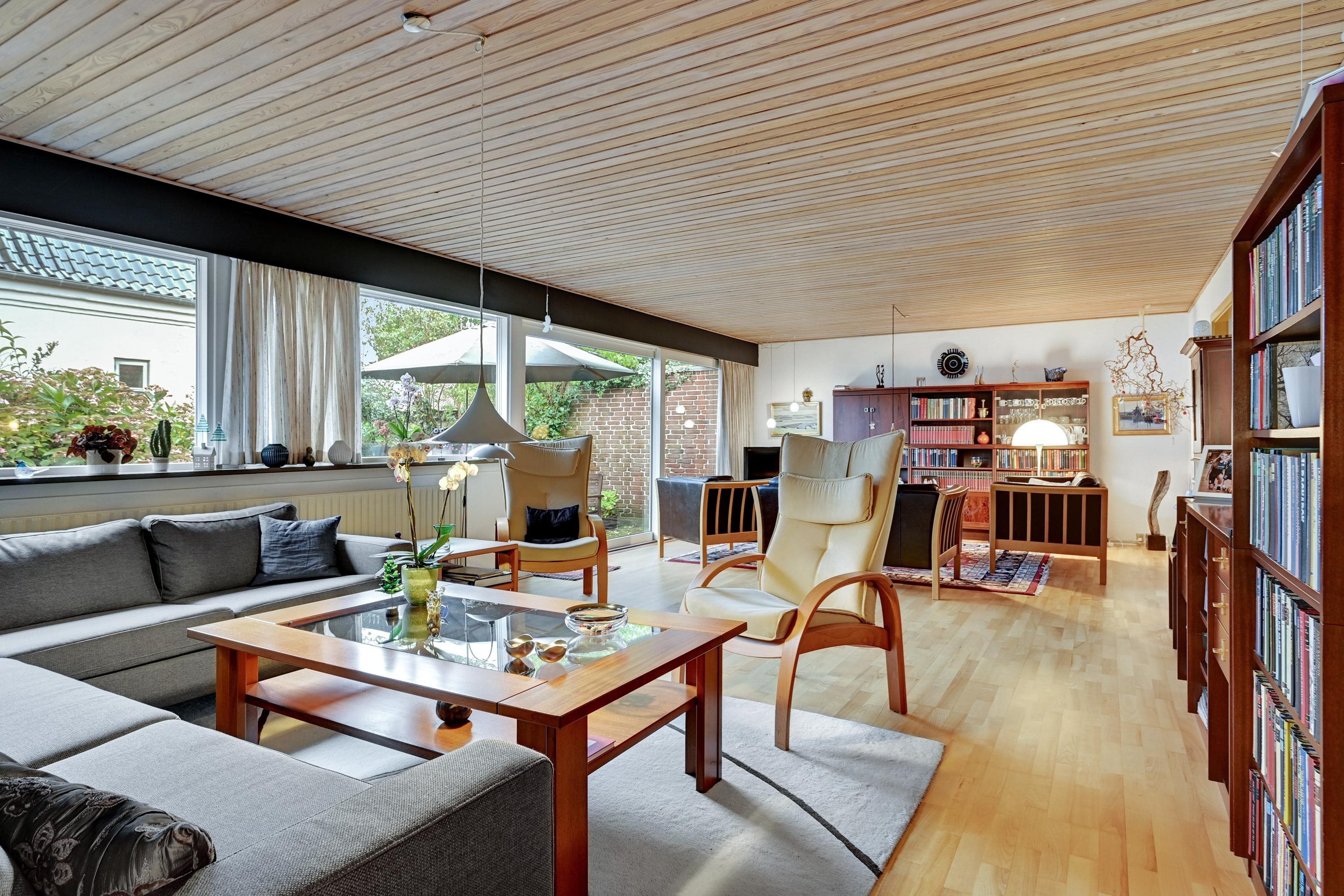 Miniaturebillede 1: . Billede af Oehlenschlægersvej 7, 8230 Åbyhøj