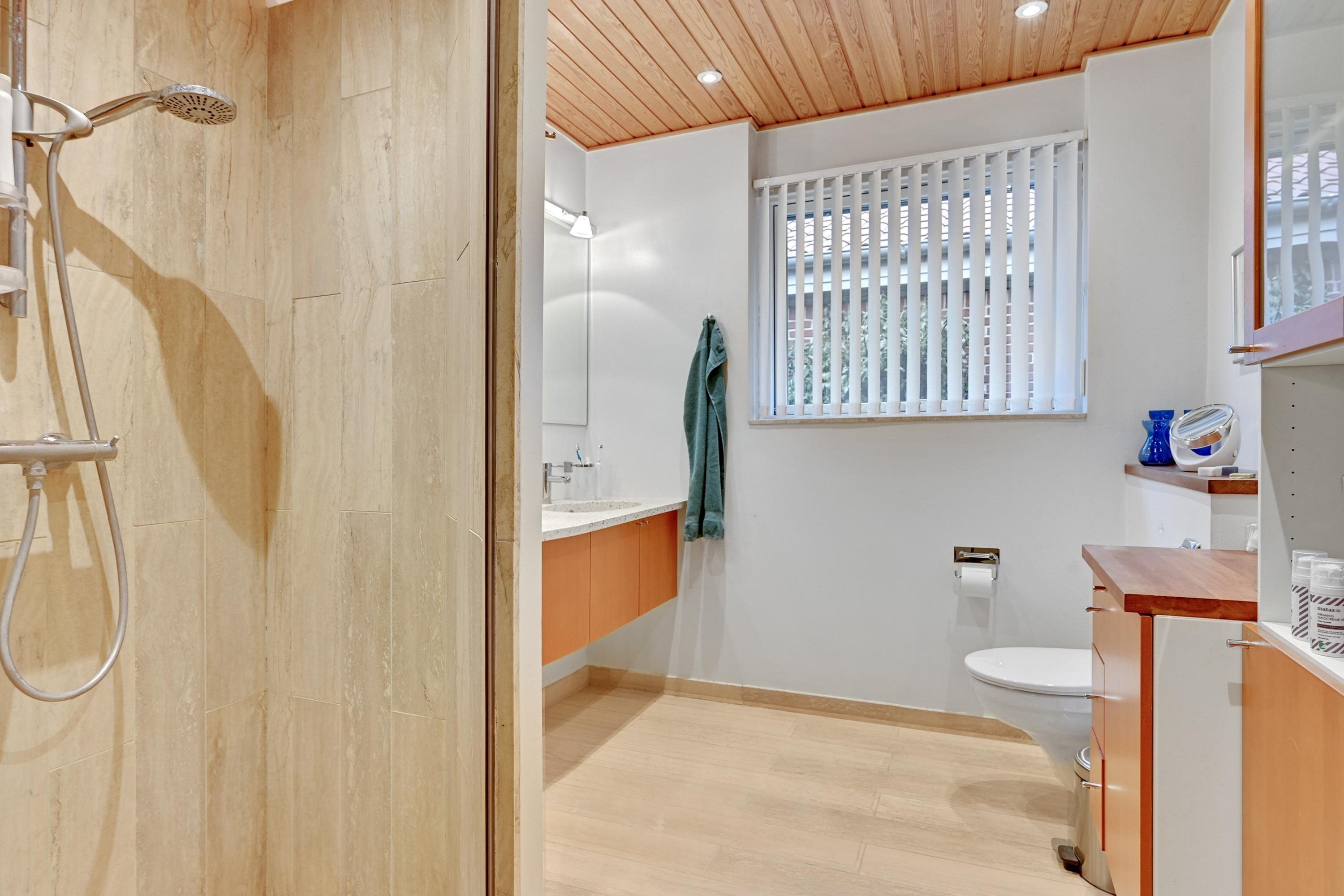 Fremhævet  billede i fuldskærmstilstand. Billede af Oehlenschlægersvej 7, 8230 Åbyhøj