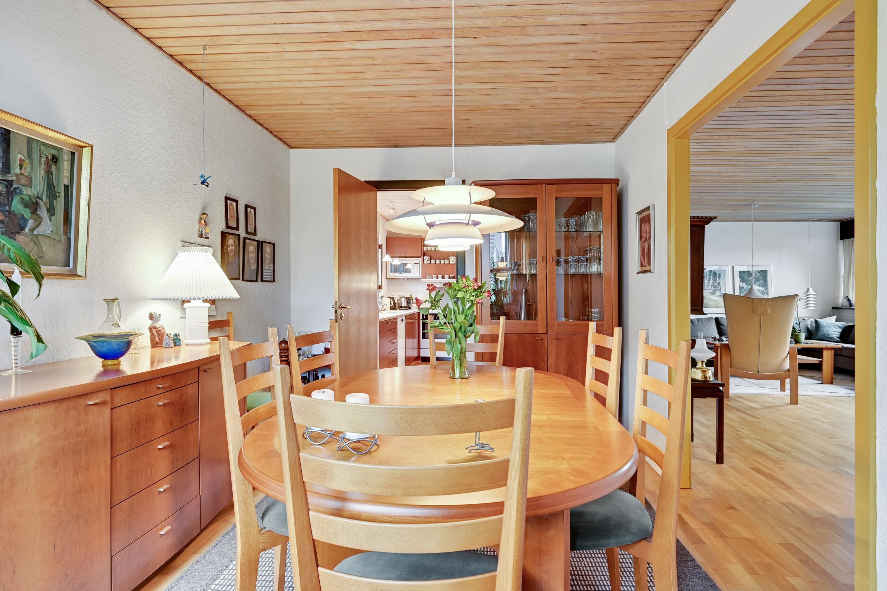 Fremhævet  billede i fuldskærmstilstand. Billede af Oehlenschlægersvej 7, 8230 Åbyhøj