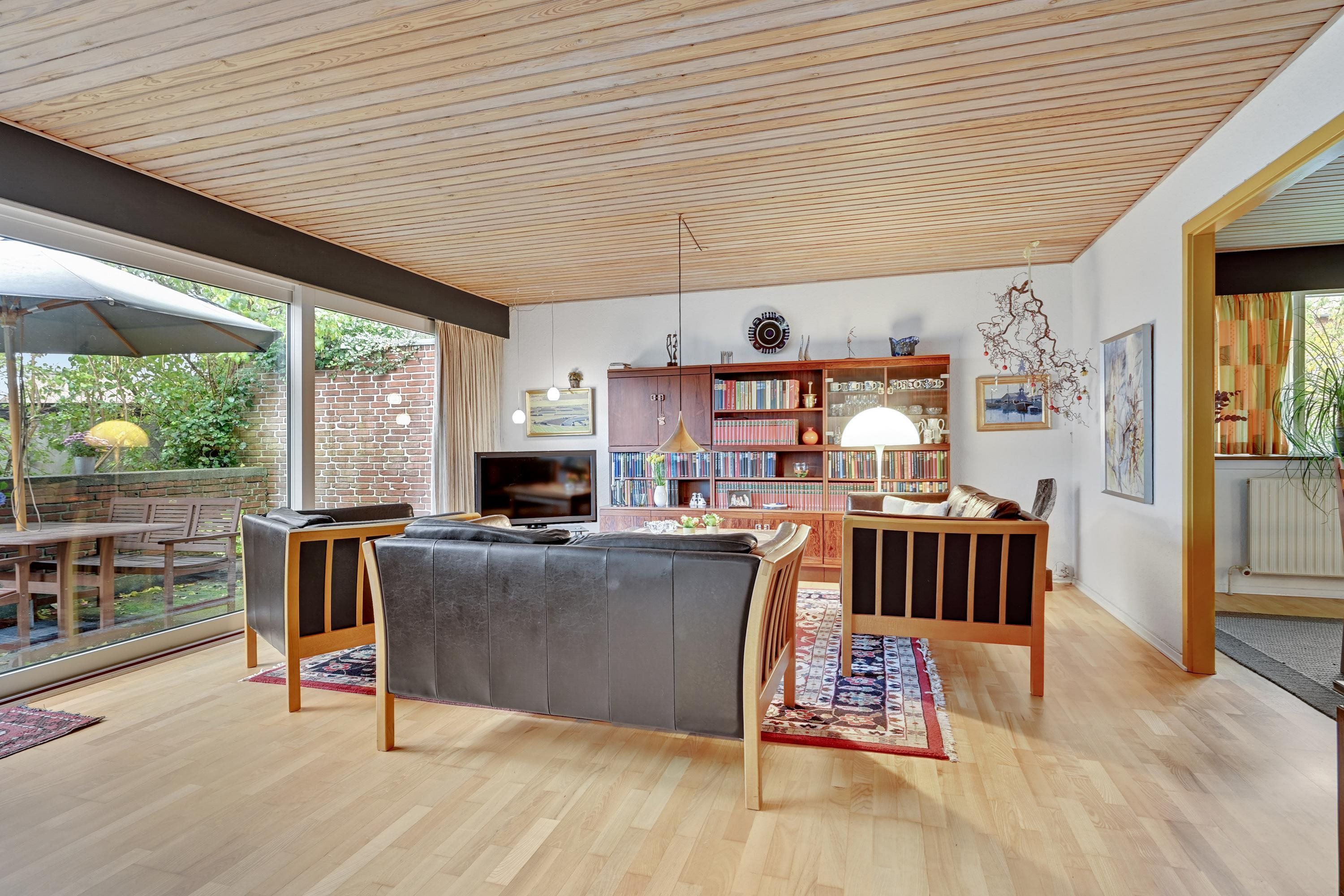 Fremhævet  billede i fuldskærmstilstand. Billede af Oehlenschlægersvej 7, 8230 Åbyhøj