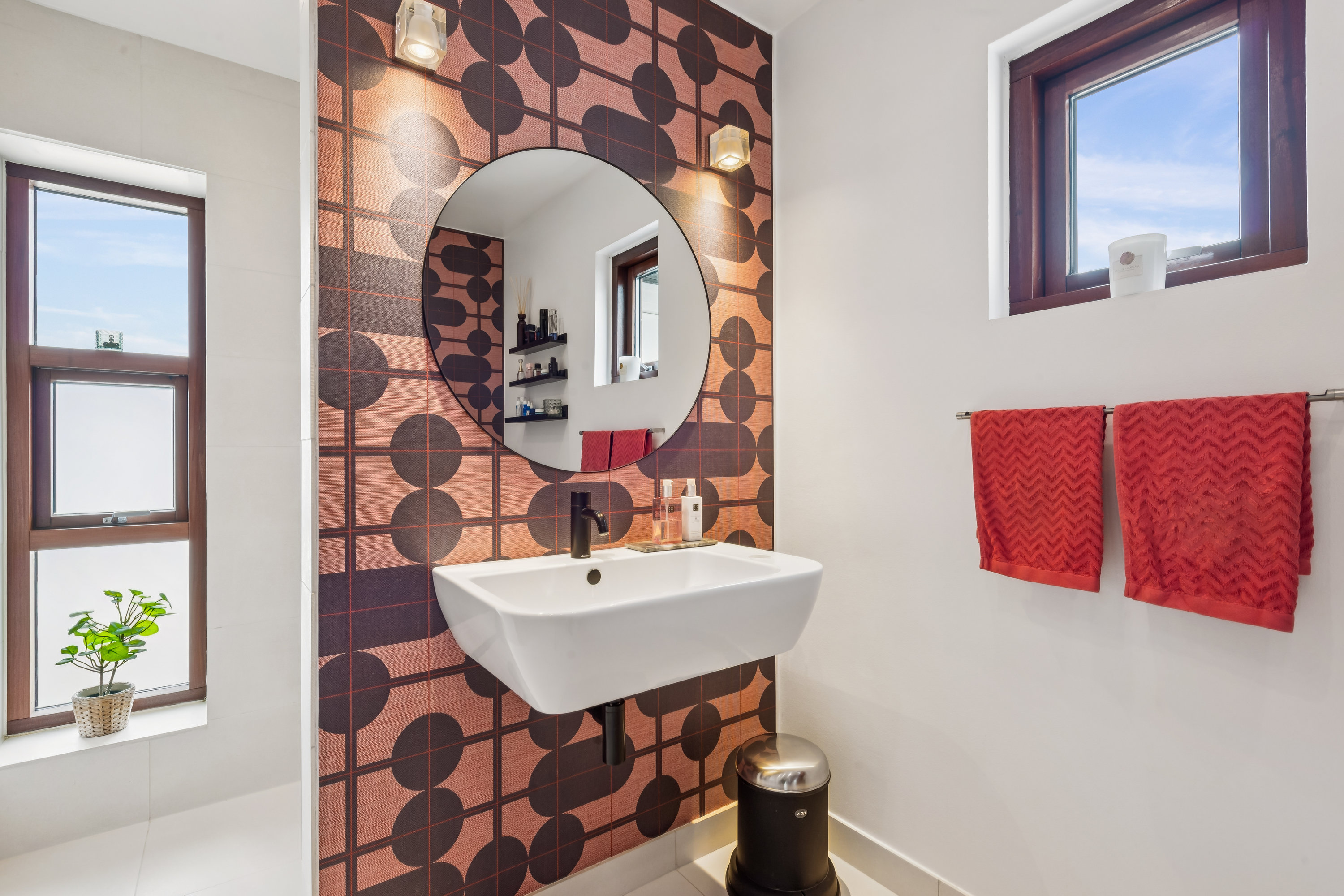 Fremhævet badeværelse billede i fuldskærmstilstand. Billede af Ahornvej 5, 2690 Karlslunde