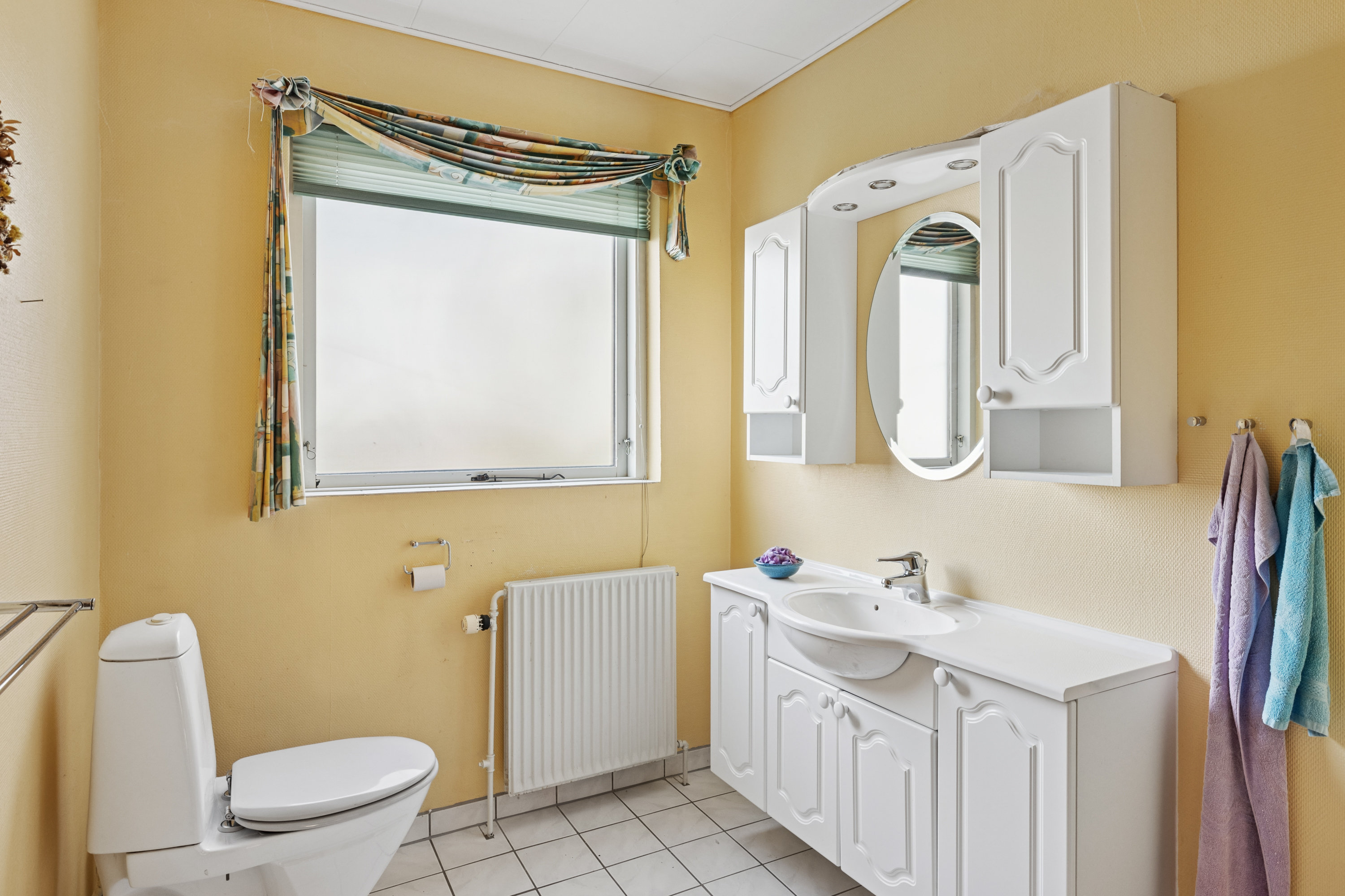 Fremhævet badeværelse billede i fuldskærmstilstand. Billede af Skovvænget 5, Sjørup, 8800 Viborg