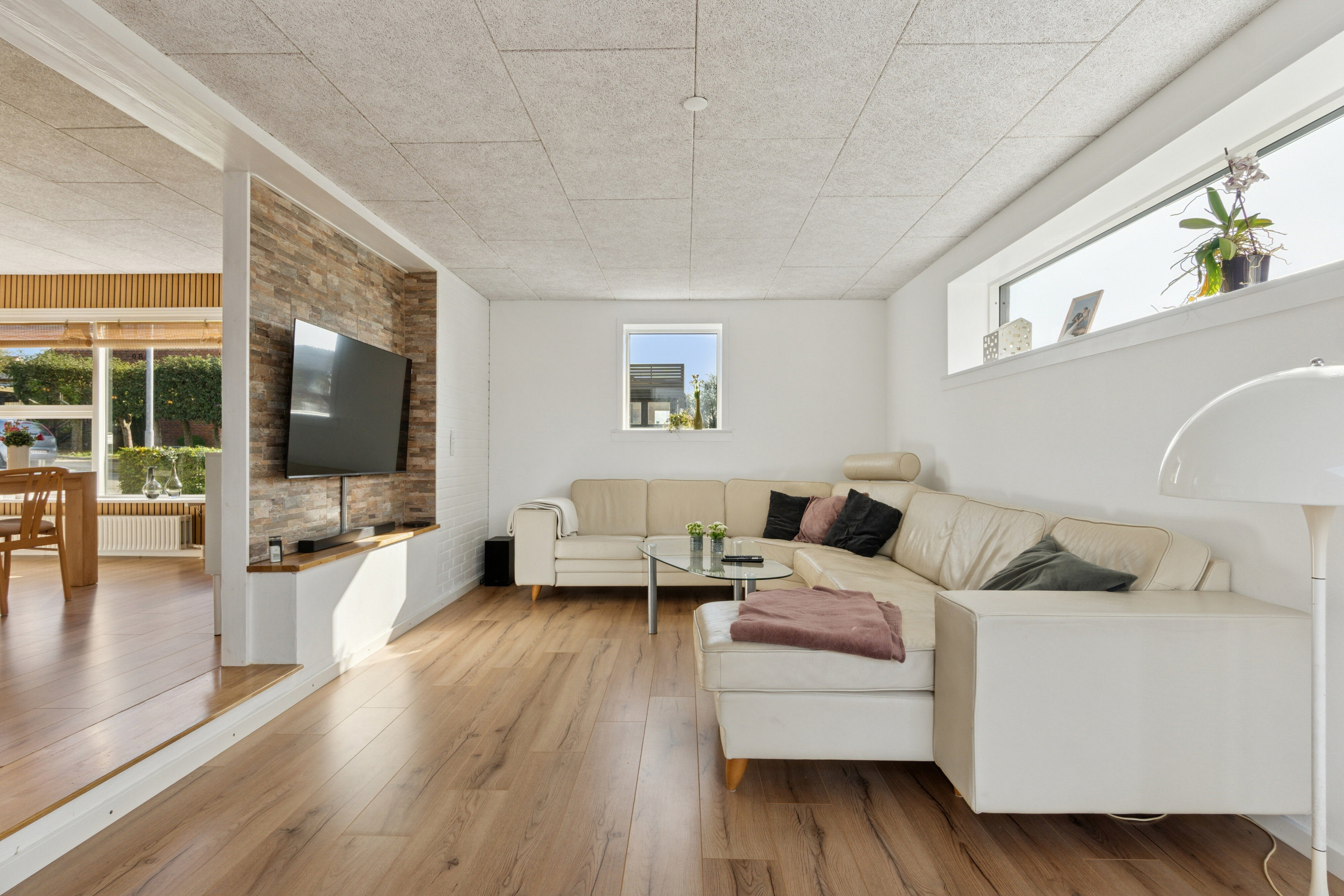 Fremhævet stue billede i fuldskærmstilstand. Billede af Thykiersvej 17, Tingstrup, 7700 Thisted