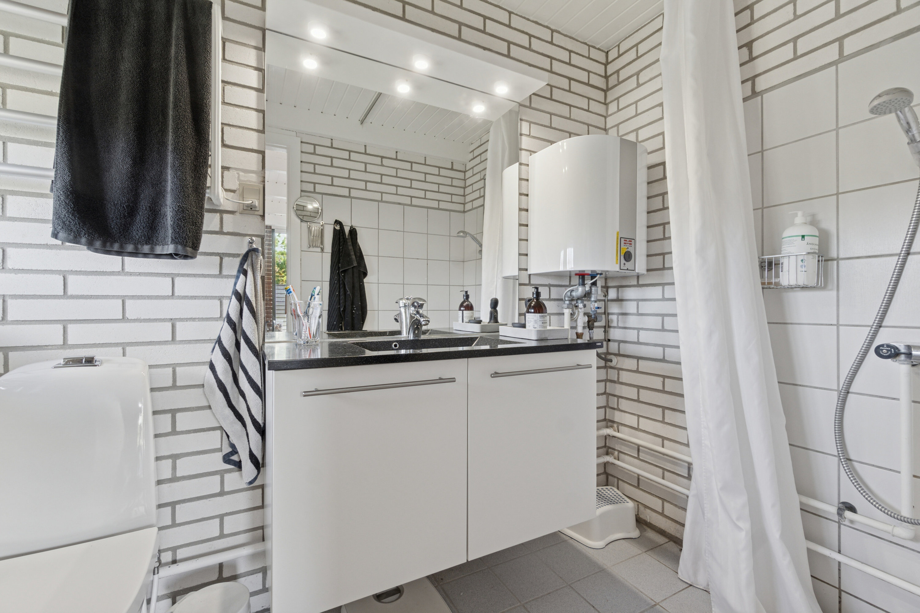 Fremhævet badeværelse billede i fuldskærmstilstand. Billede af Ærenprisvej 28, Vorupør, 7700 Thisted