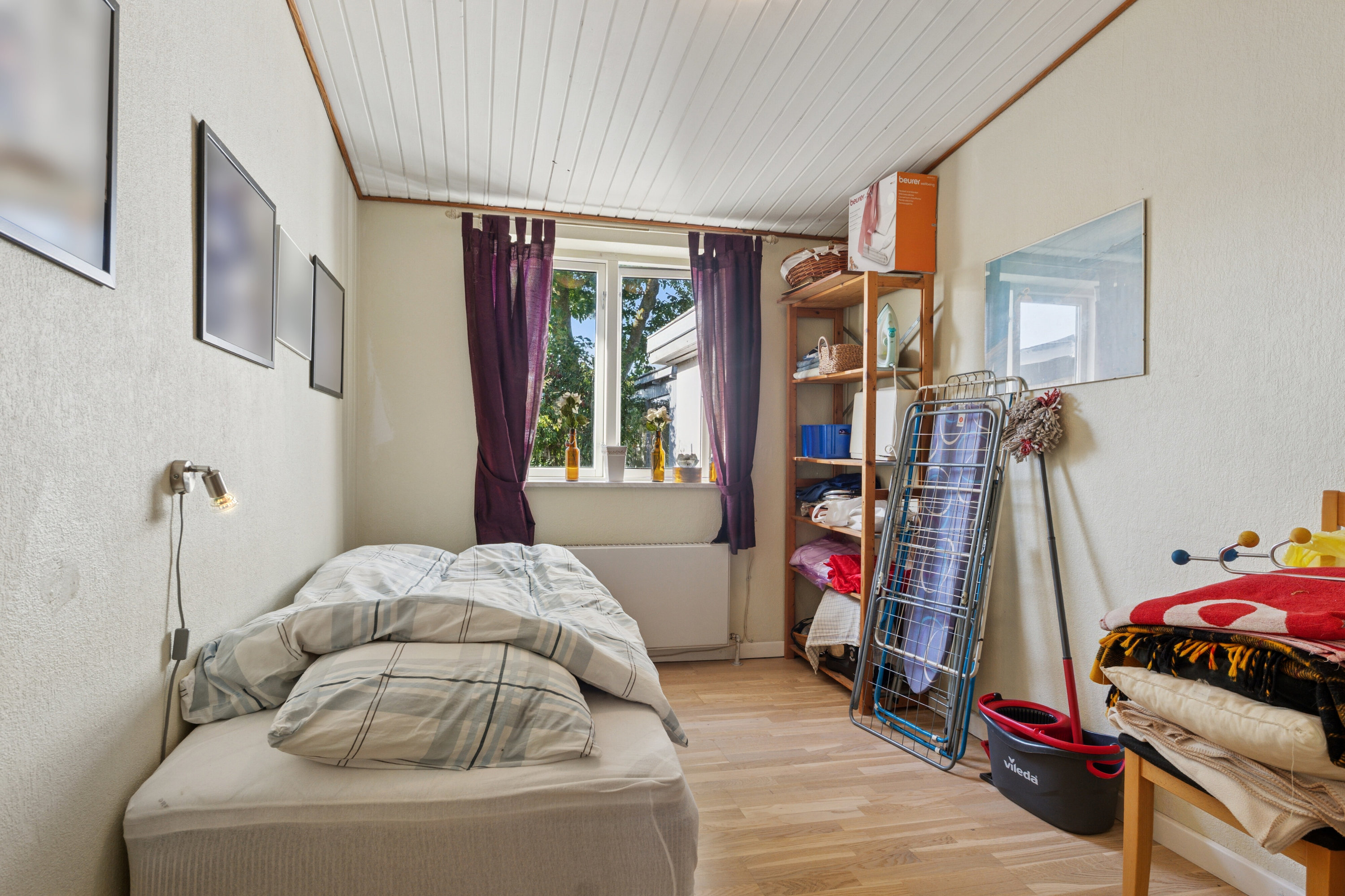 Fremhævet værelse billede i fuldskærmstilstand. Billede af Lindevej 28, 4760 Vordingborg