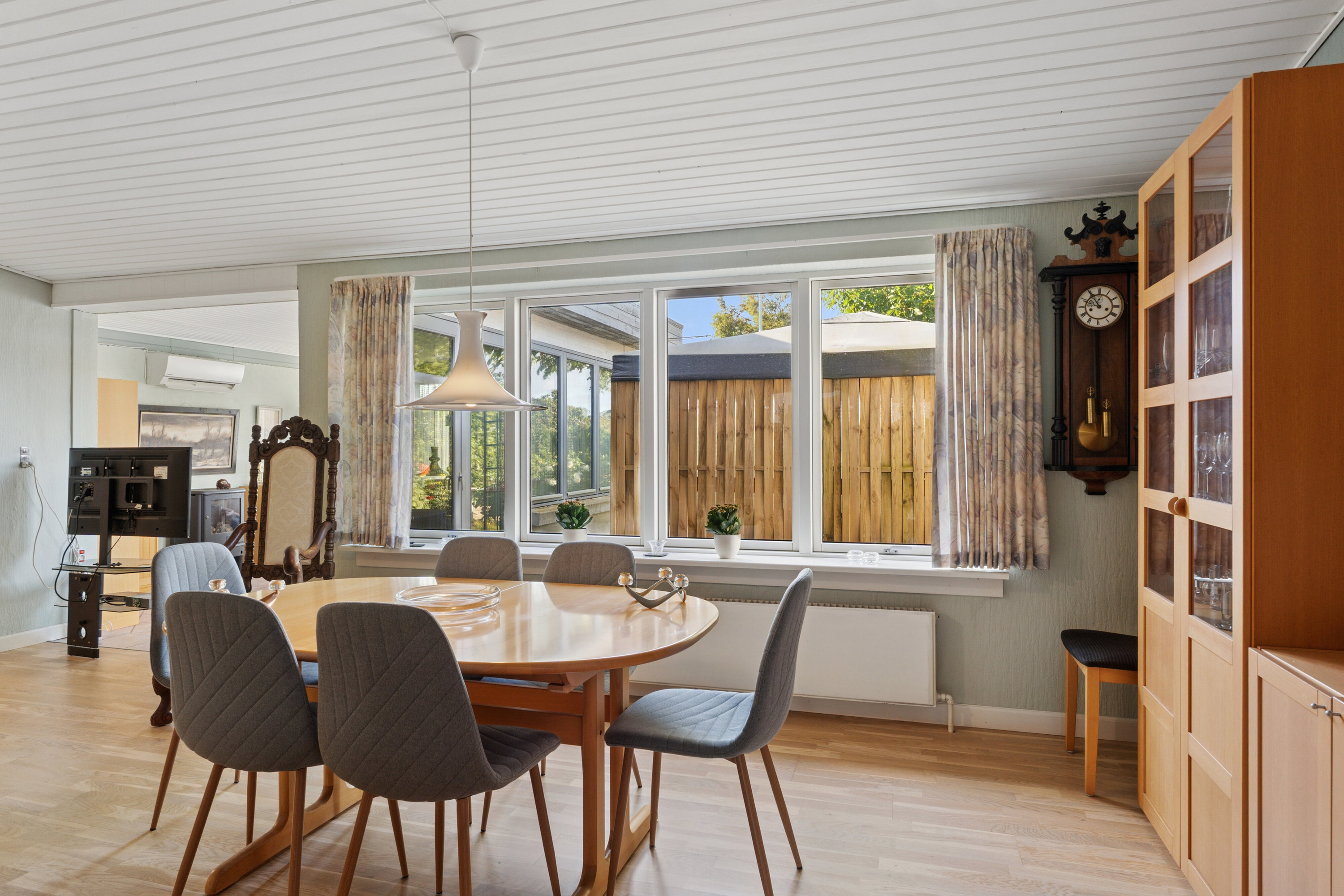 Fremhævet stue billede i fuldskærmstilstand. Billede af Lindevej 28, 4760 Vordingborg