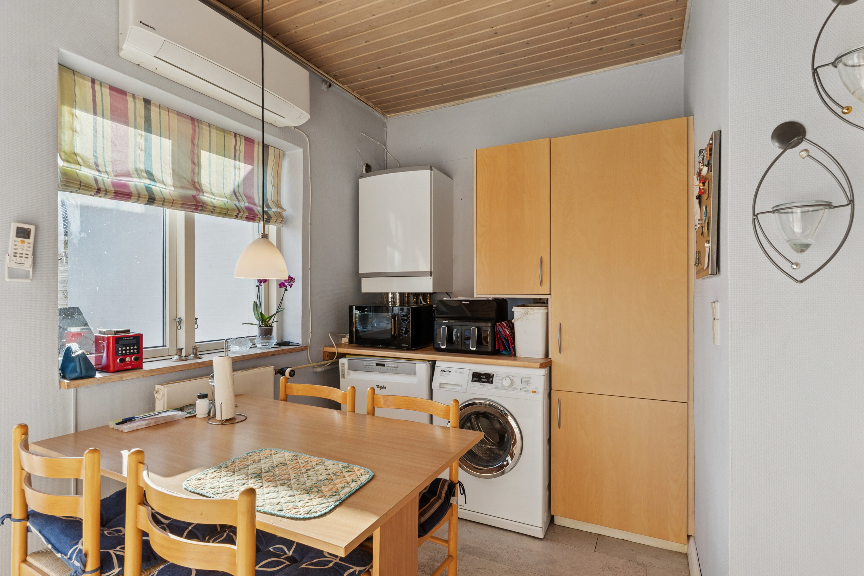 Fremhævet køkken billede i fuldskærmstilstand. Billede af Lindevej 28, 4760 Vordingborg