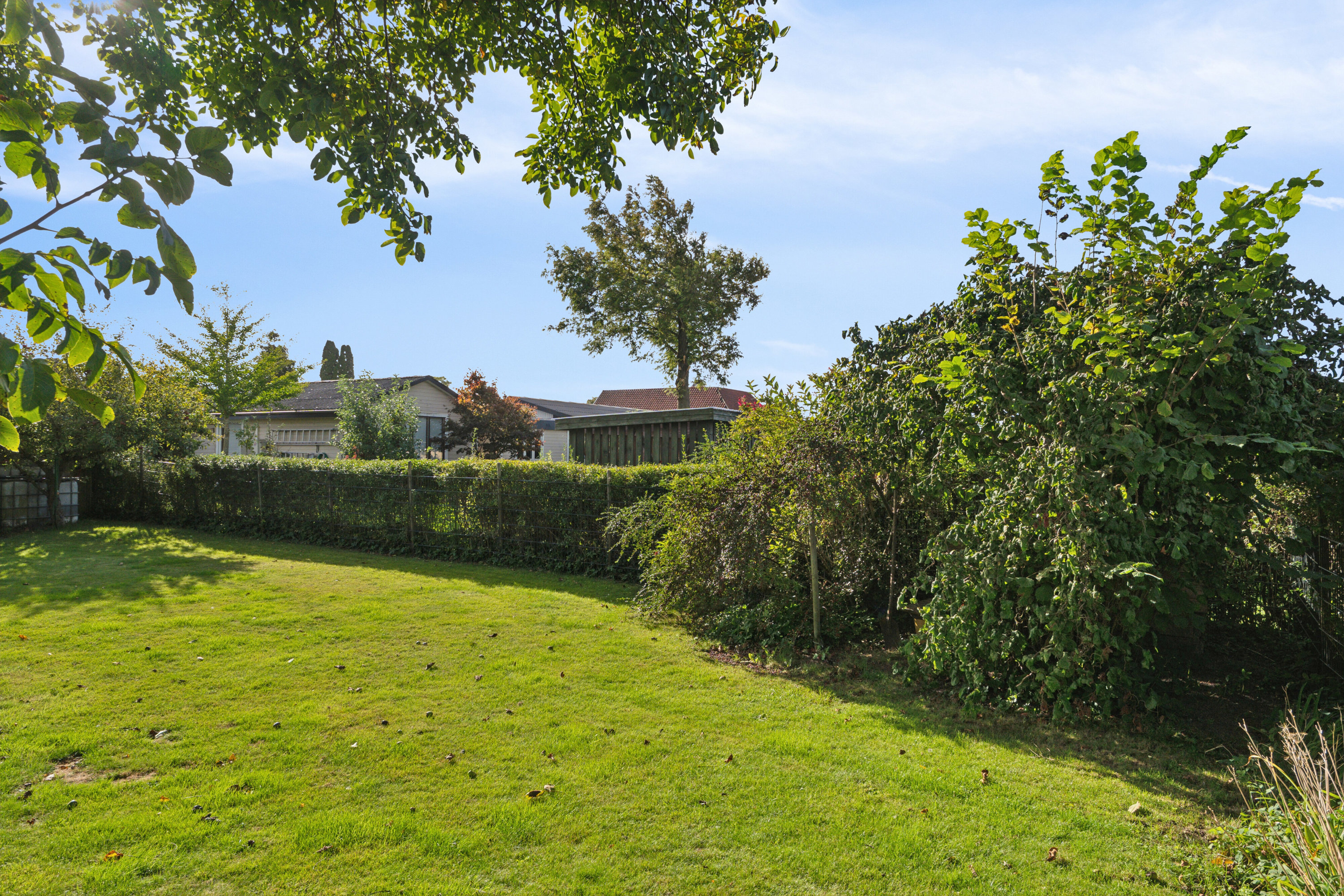 Fremhævet set fra haven billede i fuldskærmstilstand. Billede af Lindevej 28, 4760 Vordingborg