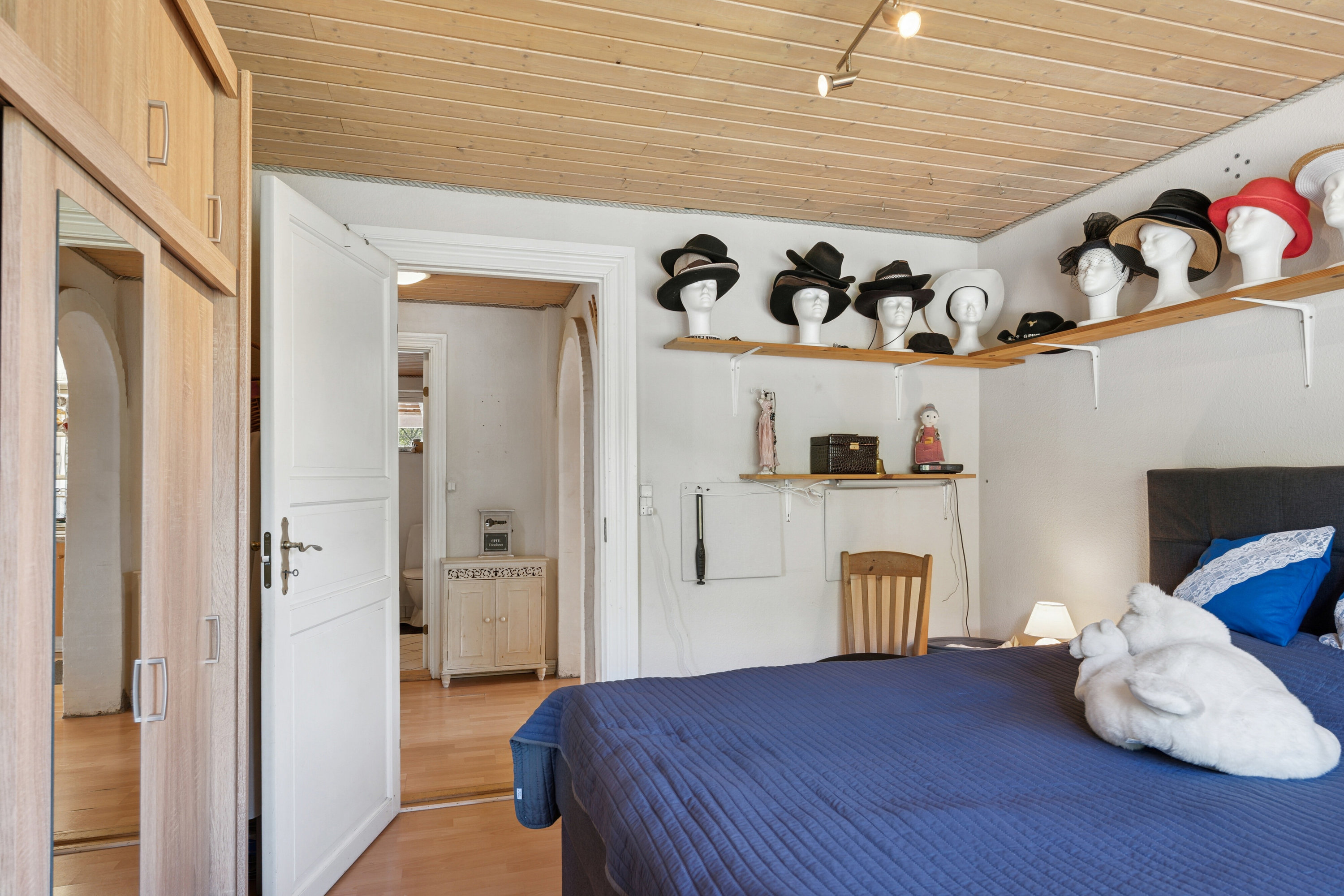 Fremhævet soveværelse billede i fuldskærmstilstand. Billede af Porsevej 2, 7470 Karup J