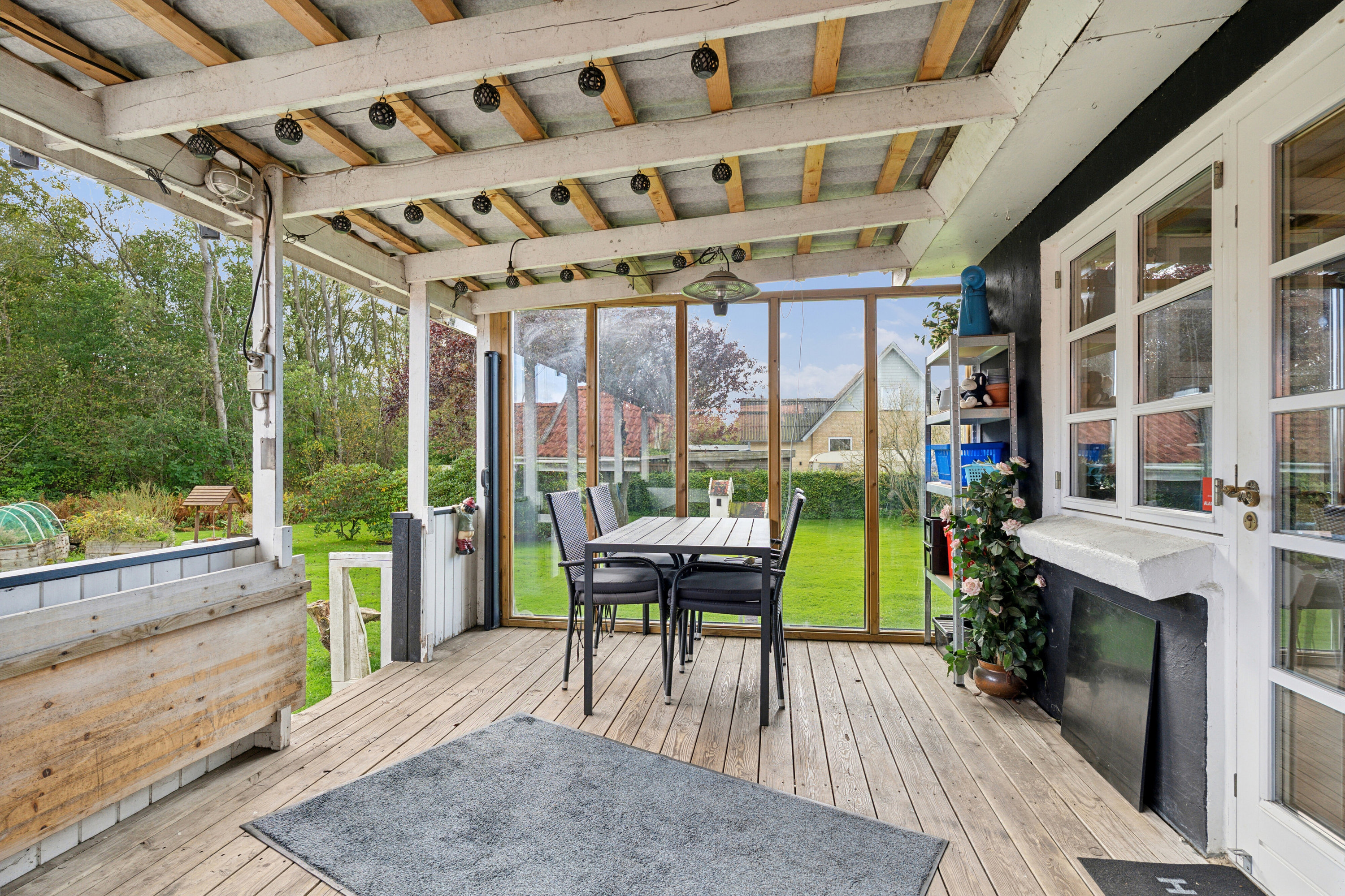 Fremhævet udendørs billede i fuldskærmstilstand. Billede af Porsevej 2, 7470 Karup J