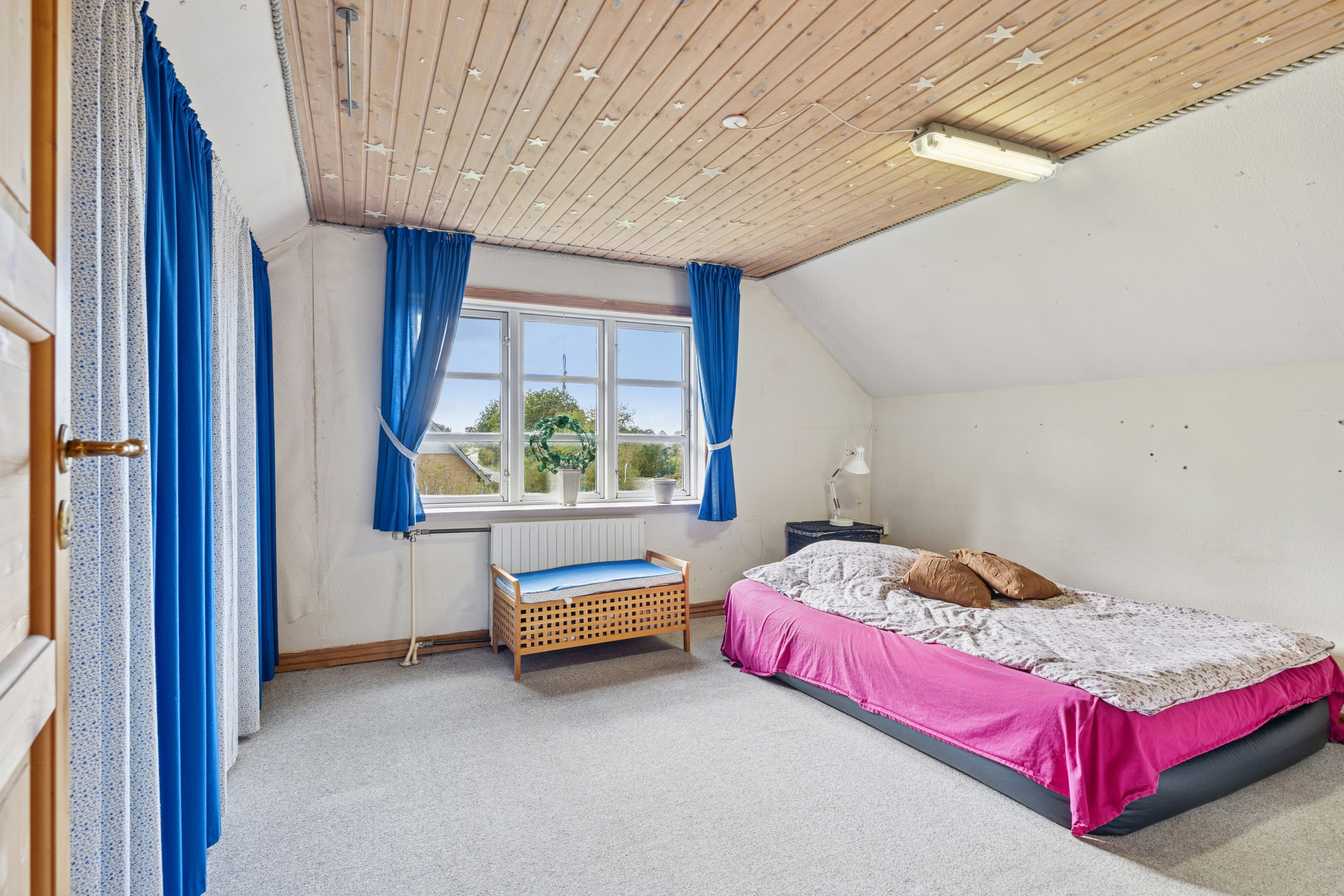 Fremhævet soveværelse billede i fuldskærmstilstand. Billede af Porsevej 2, 7470 Karup J