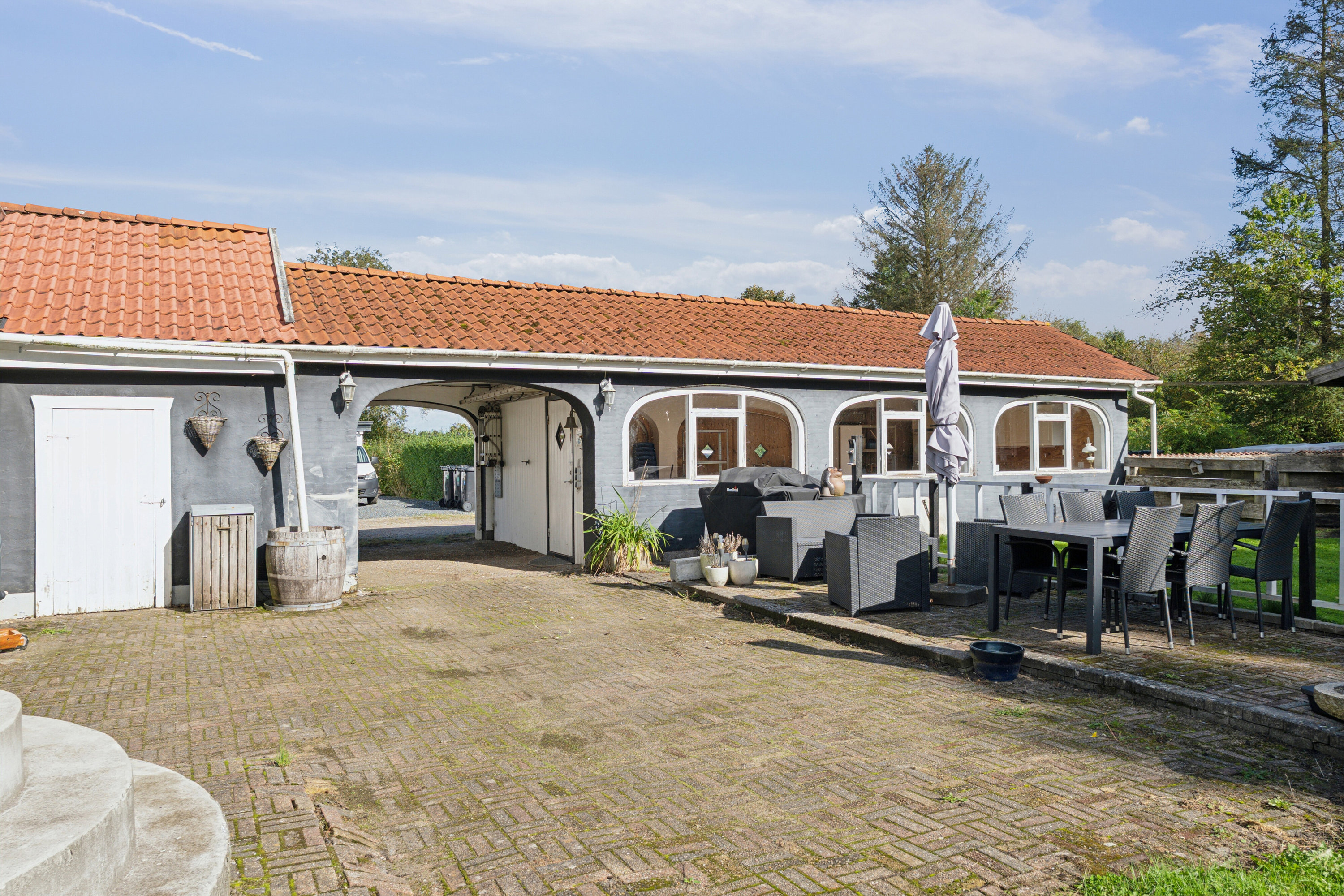 Fremhævet set fra vejen billede i fuldskærmstilstand. Billede af Porsevej 2, 7470 Karup J