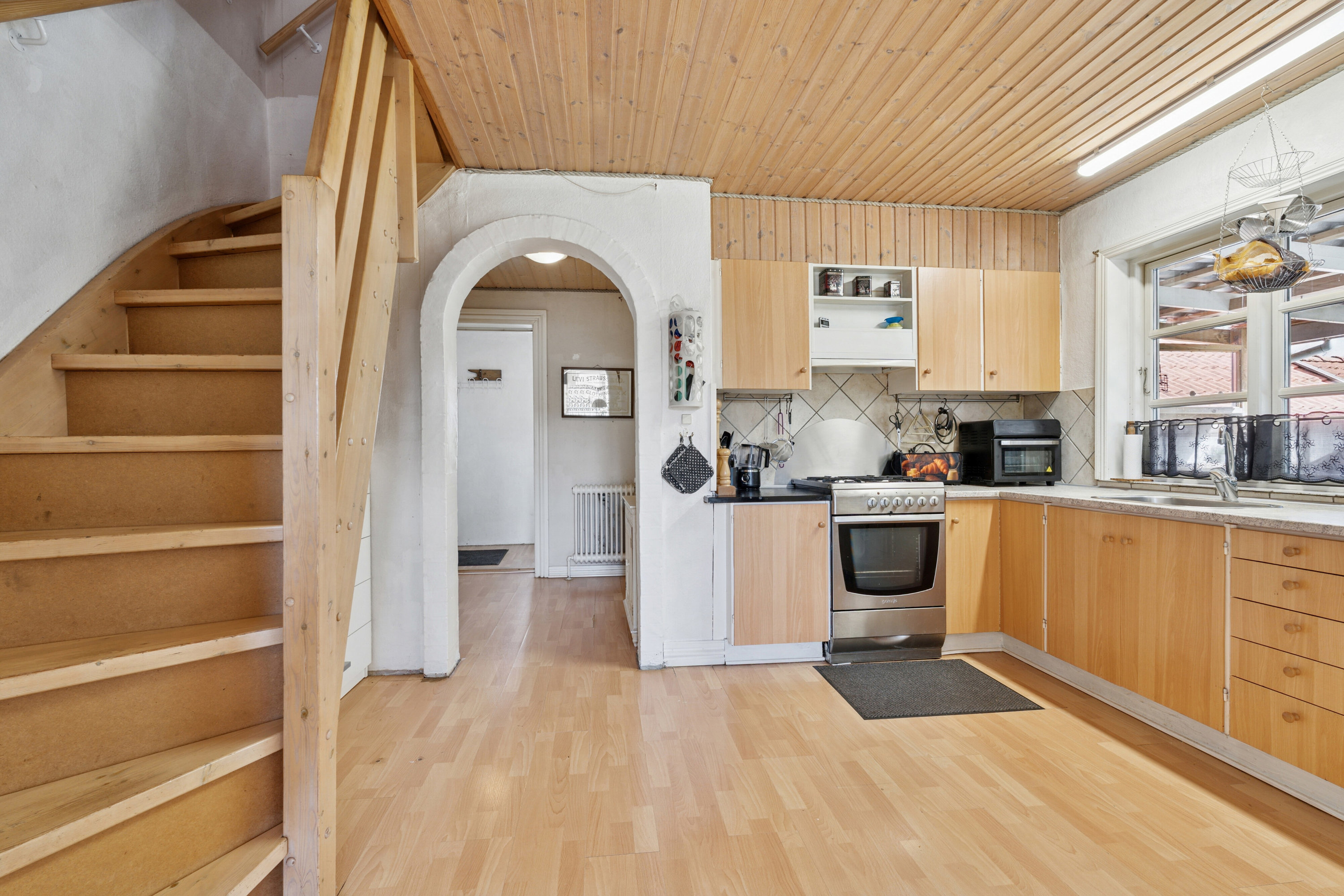 Fremhævet trappe billede i fuldskærmstilstand. Billede af Porsevej 2, 7470 Karup J