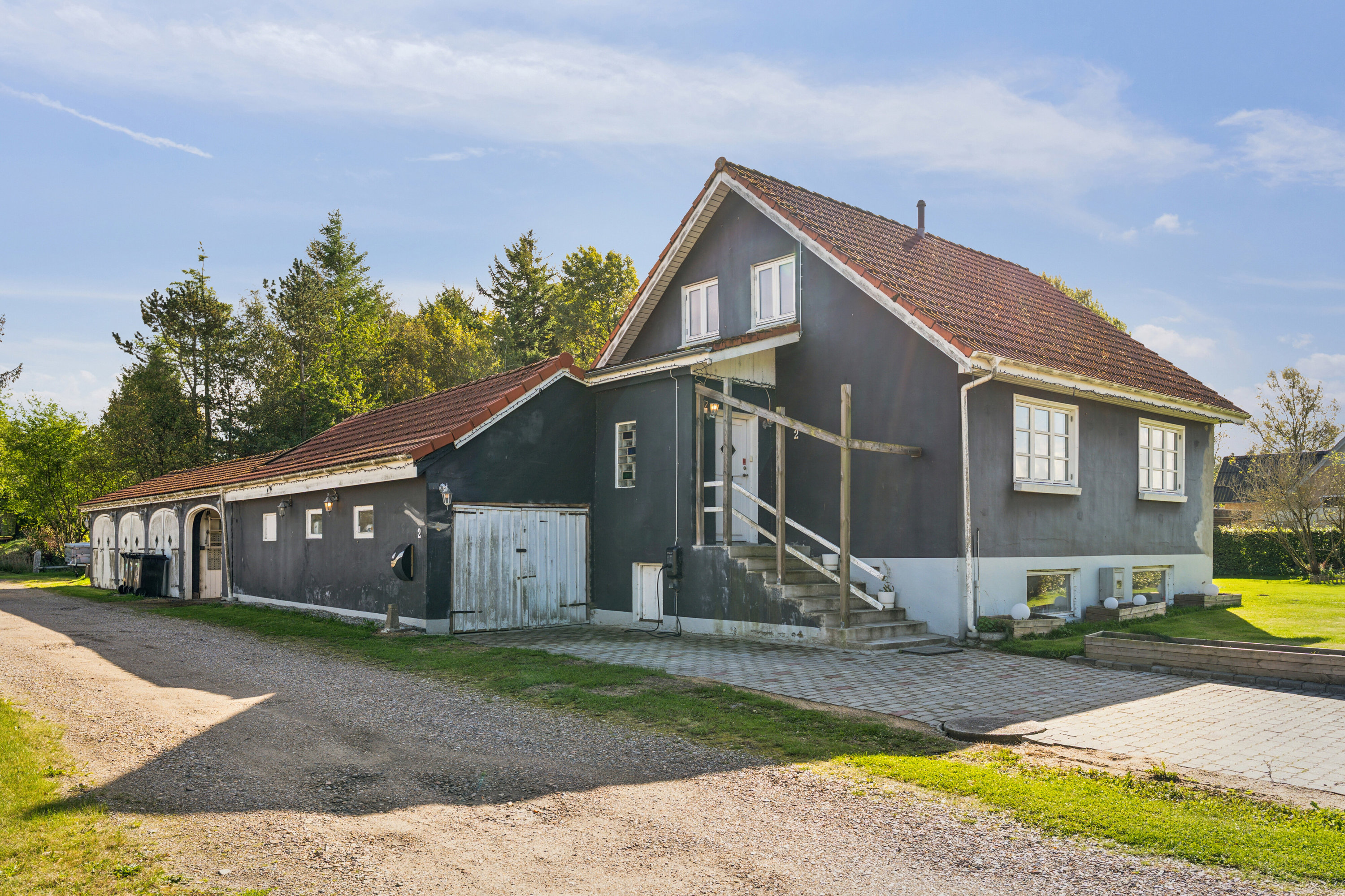 Fremhævet set fra vejen billede i fuldskærmstilstand. Billede af Porsevej 2, 7470 Karup J