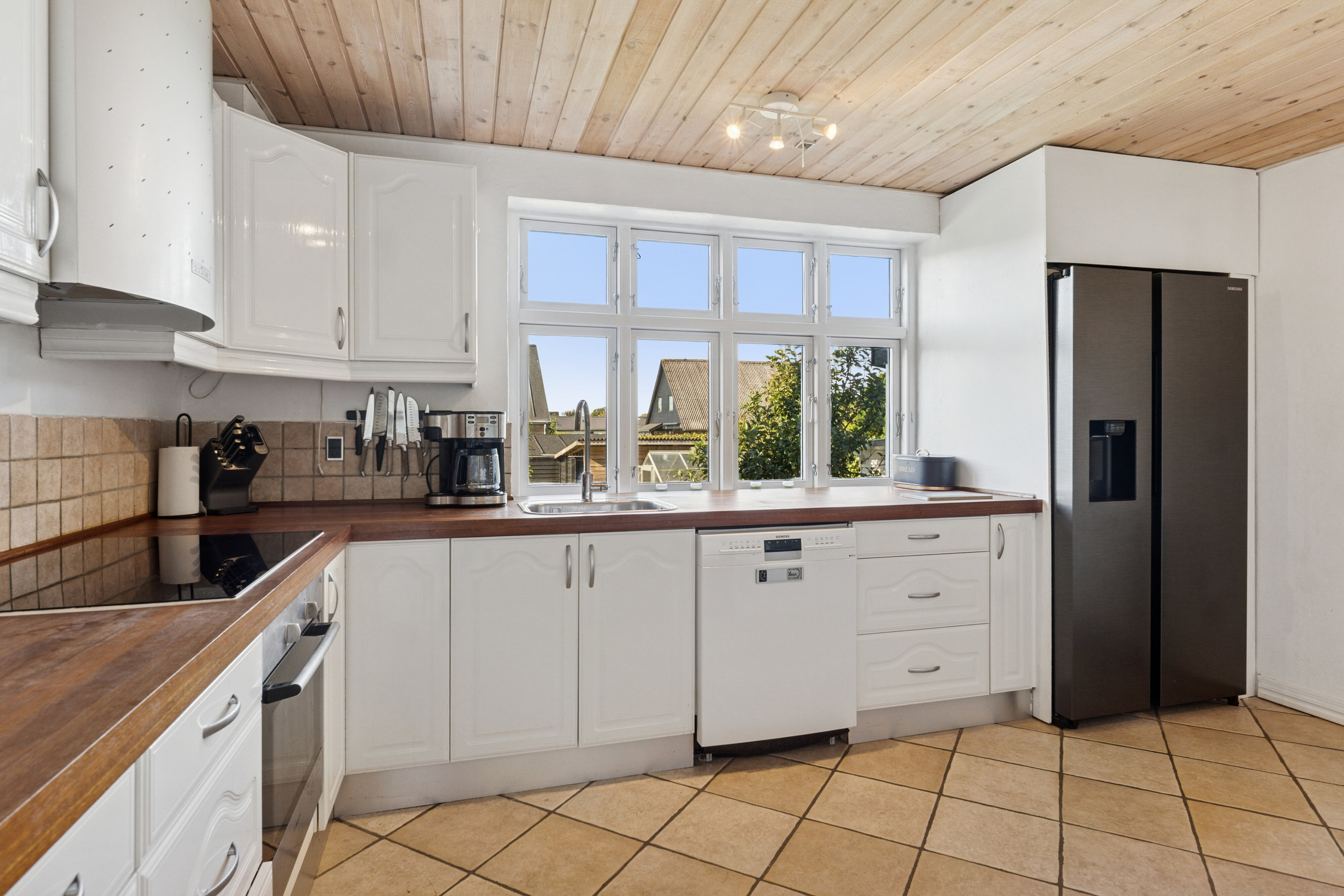 Fremhævet køkken billede i fuldskærmstilstand. Billede af Skagensvej 185, 9800 Hjørring