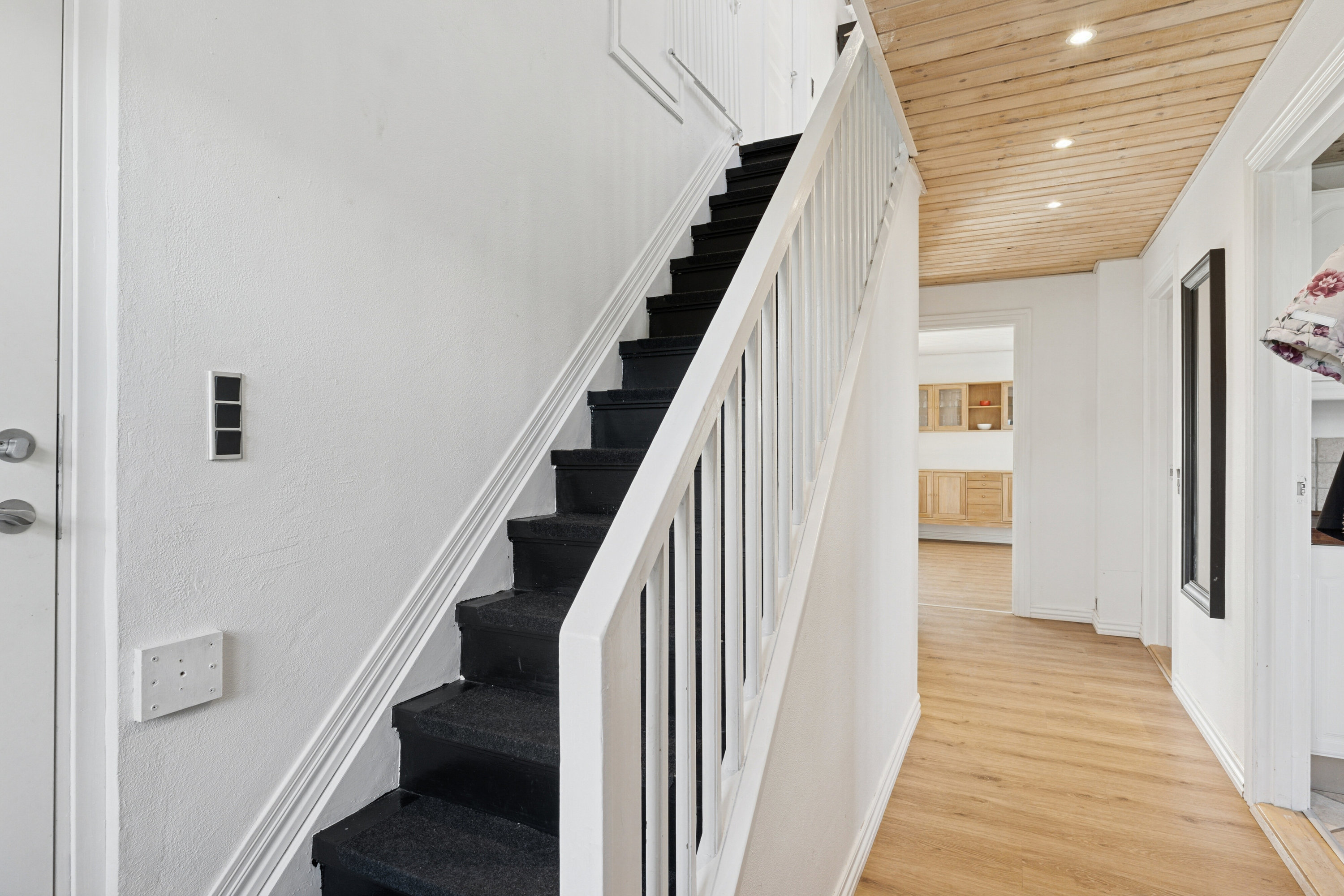 Fremhævet trappe billede i fuldskærmstilstand. Billede af Skagensvej 185, 9800 Hjørring