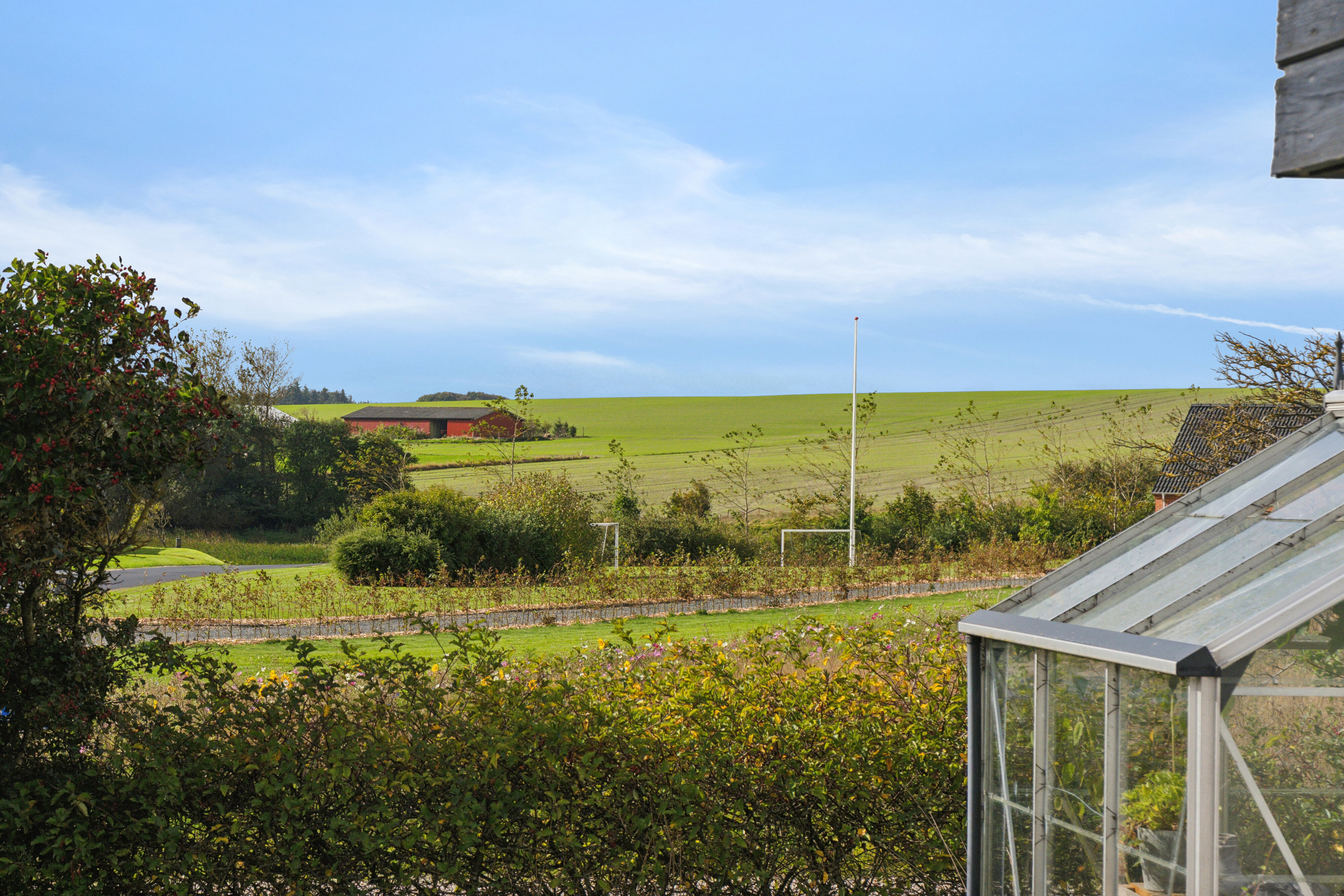 Fremhævet set fra haven billede i fuldskærmstilstand. Billede af Mallevej 10, Sennels, 7700 Thisted