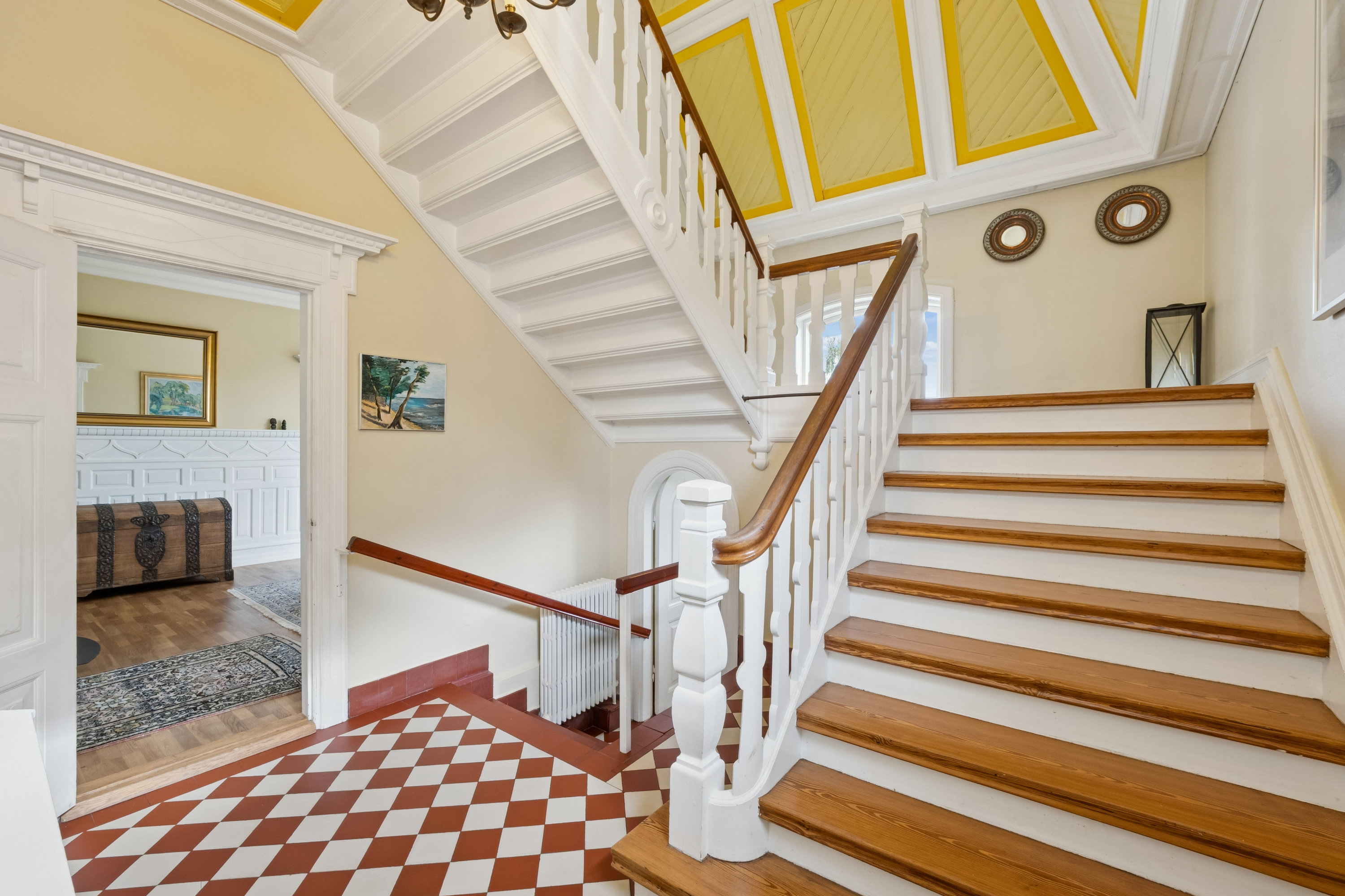 Fremhævet trappe billede i fuldskærmstilstand. Billede af Resenvej 14, 7800 Skive